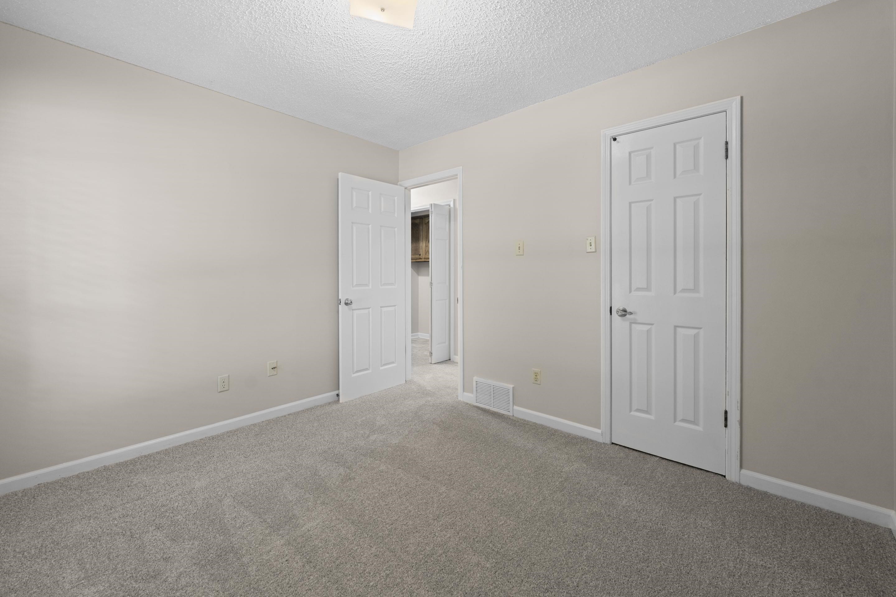 5916 Rensslaer Dr Property Photo 19