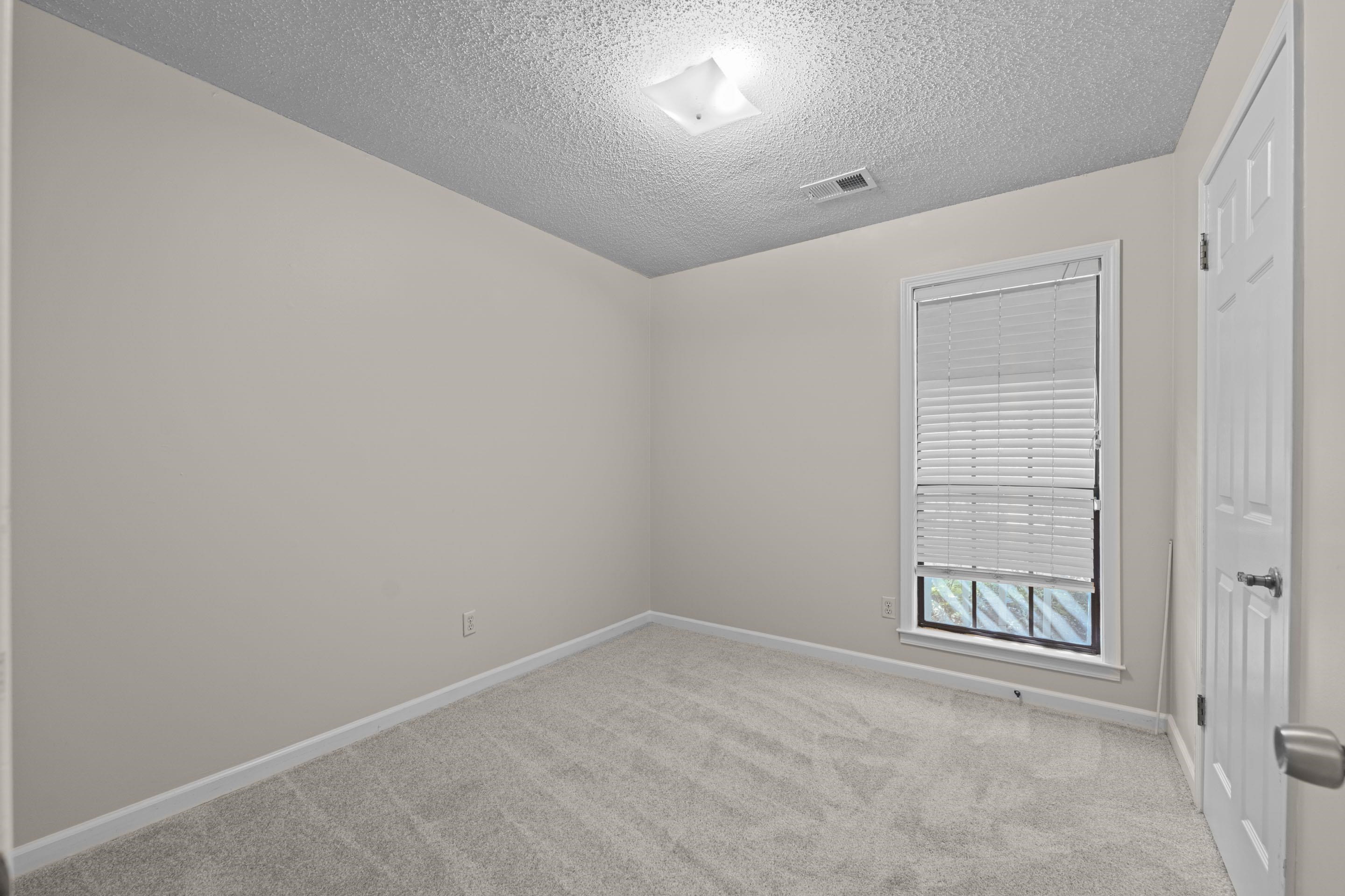 5916 Rensslaer Dr Property Photo 22