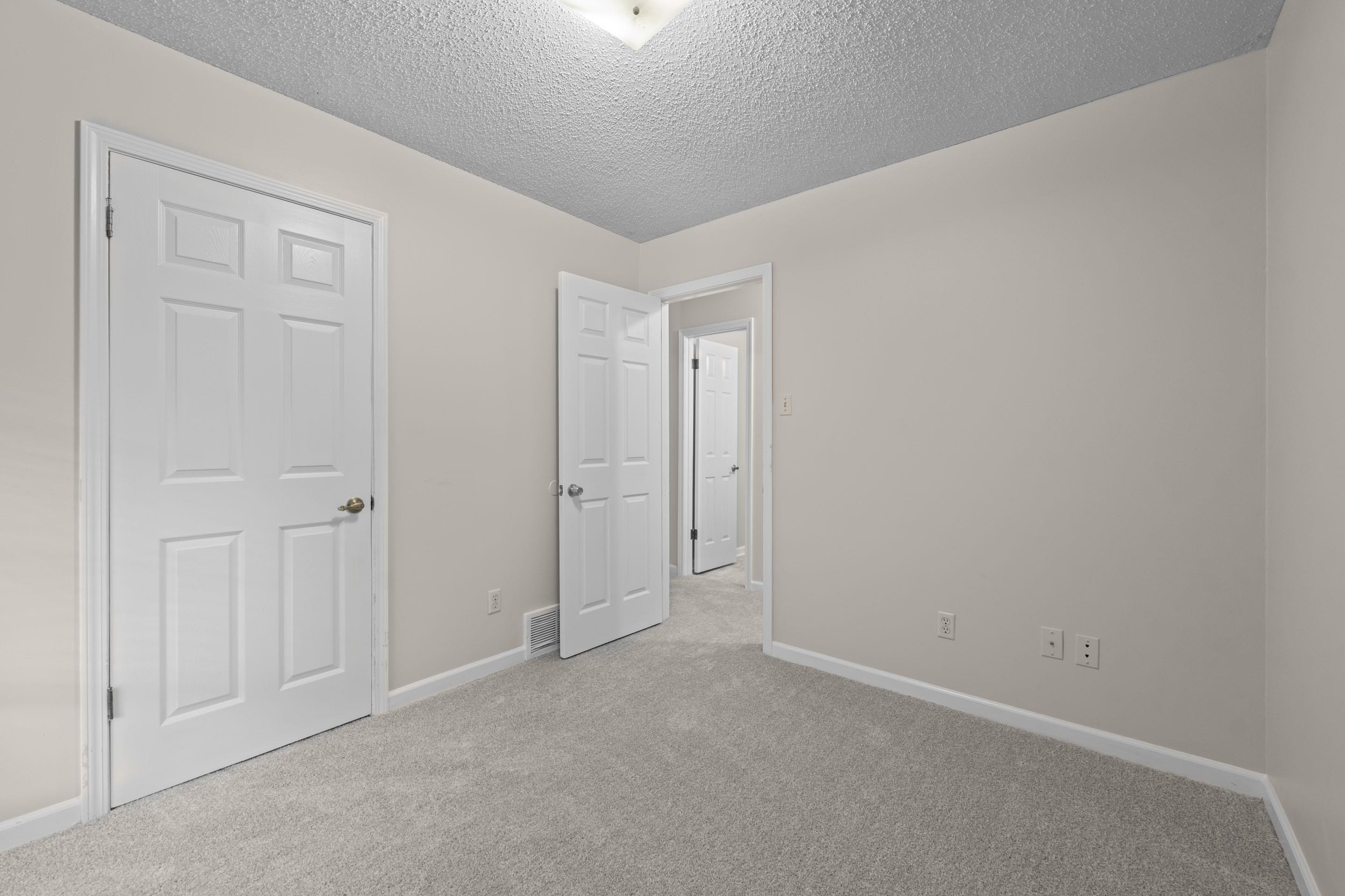 5916 Rensslaer Dr Property Photo 23