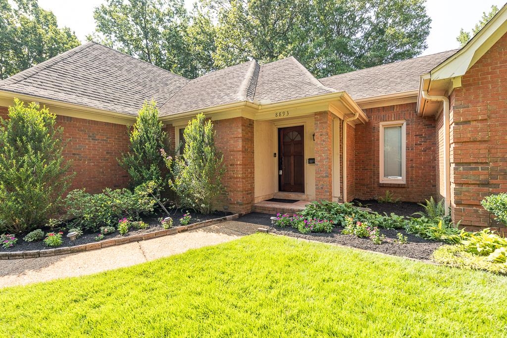 8893 Walnut Ridge Loop Property Photo 1