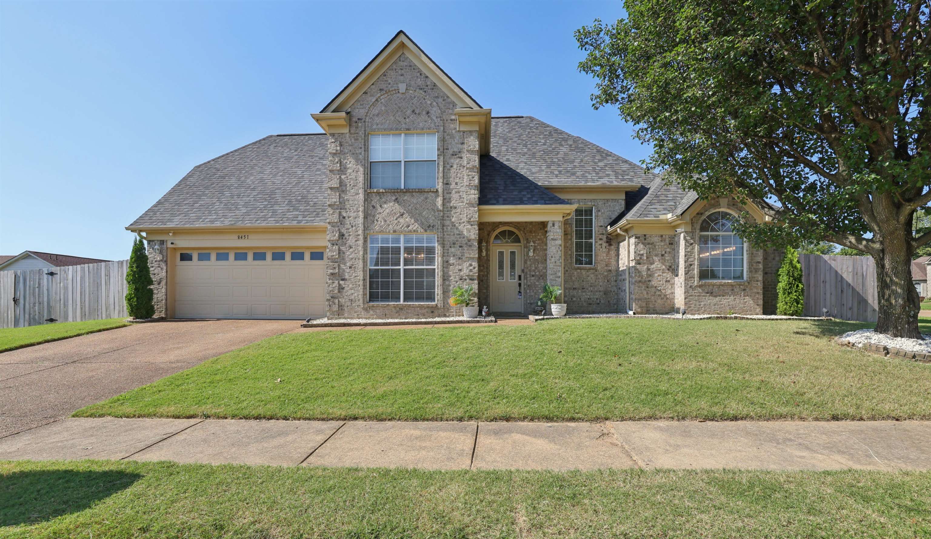 8451 Brackendale Way Property Photo 1