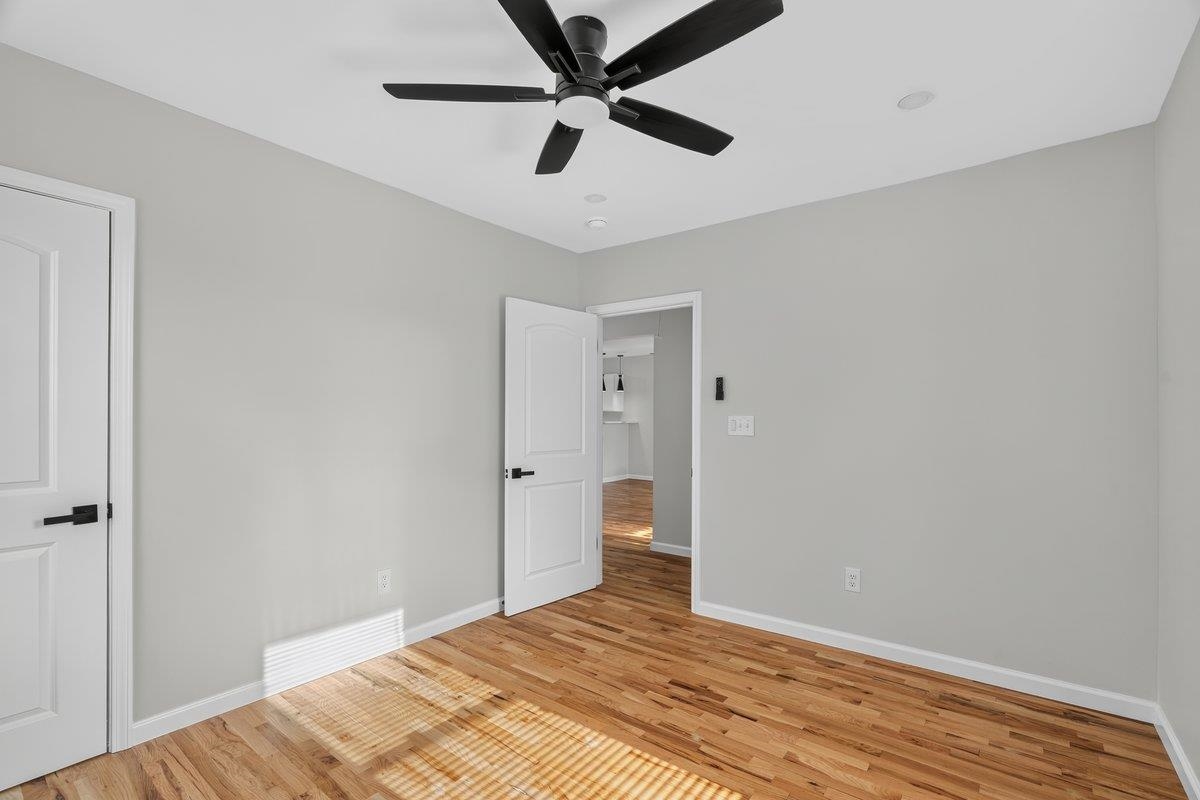 1047 Maria St Property Photo 12