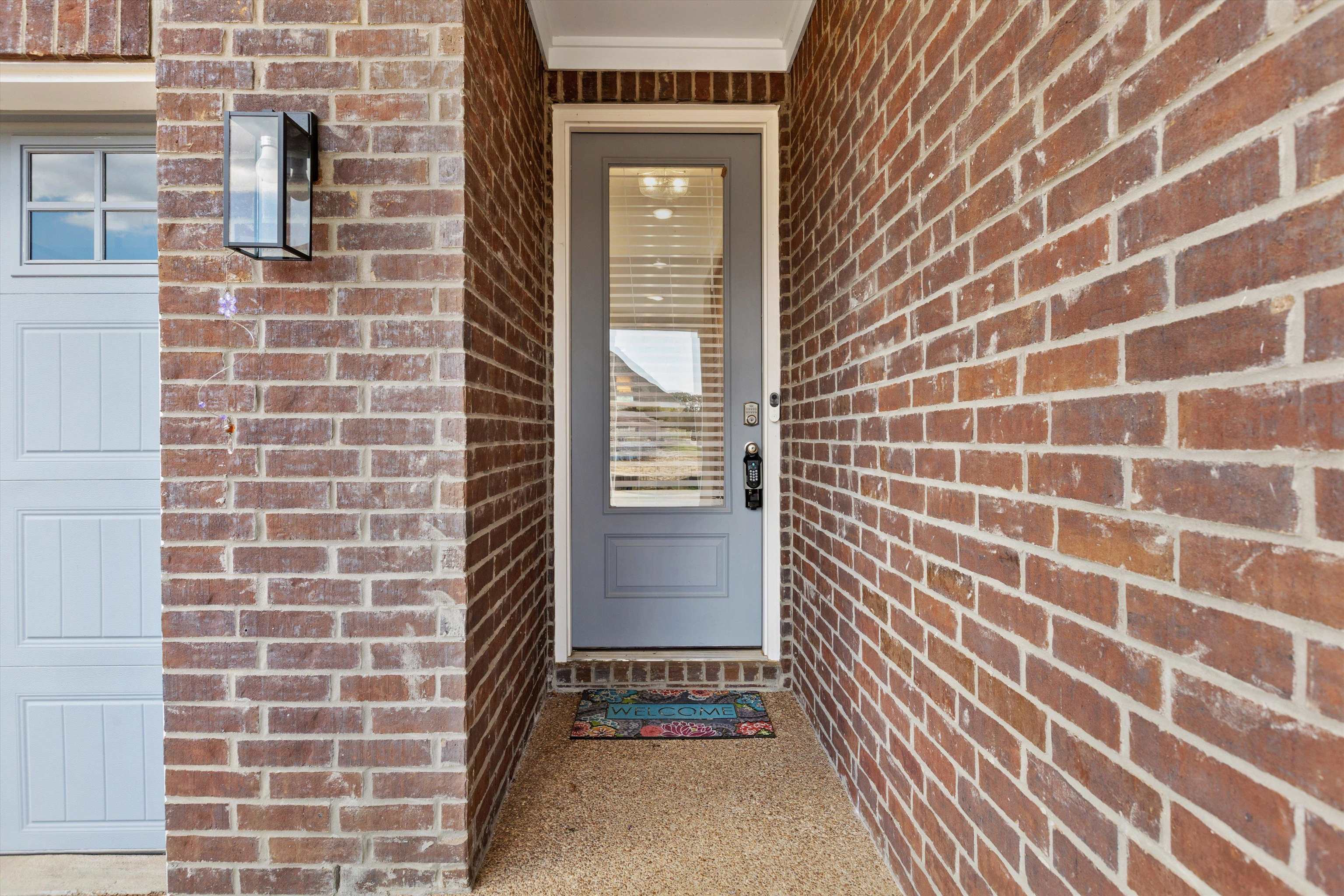 6917 Johnstown Ln Property Photo 4