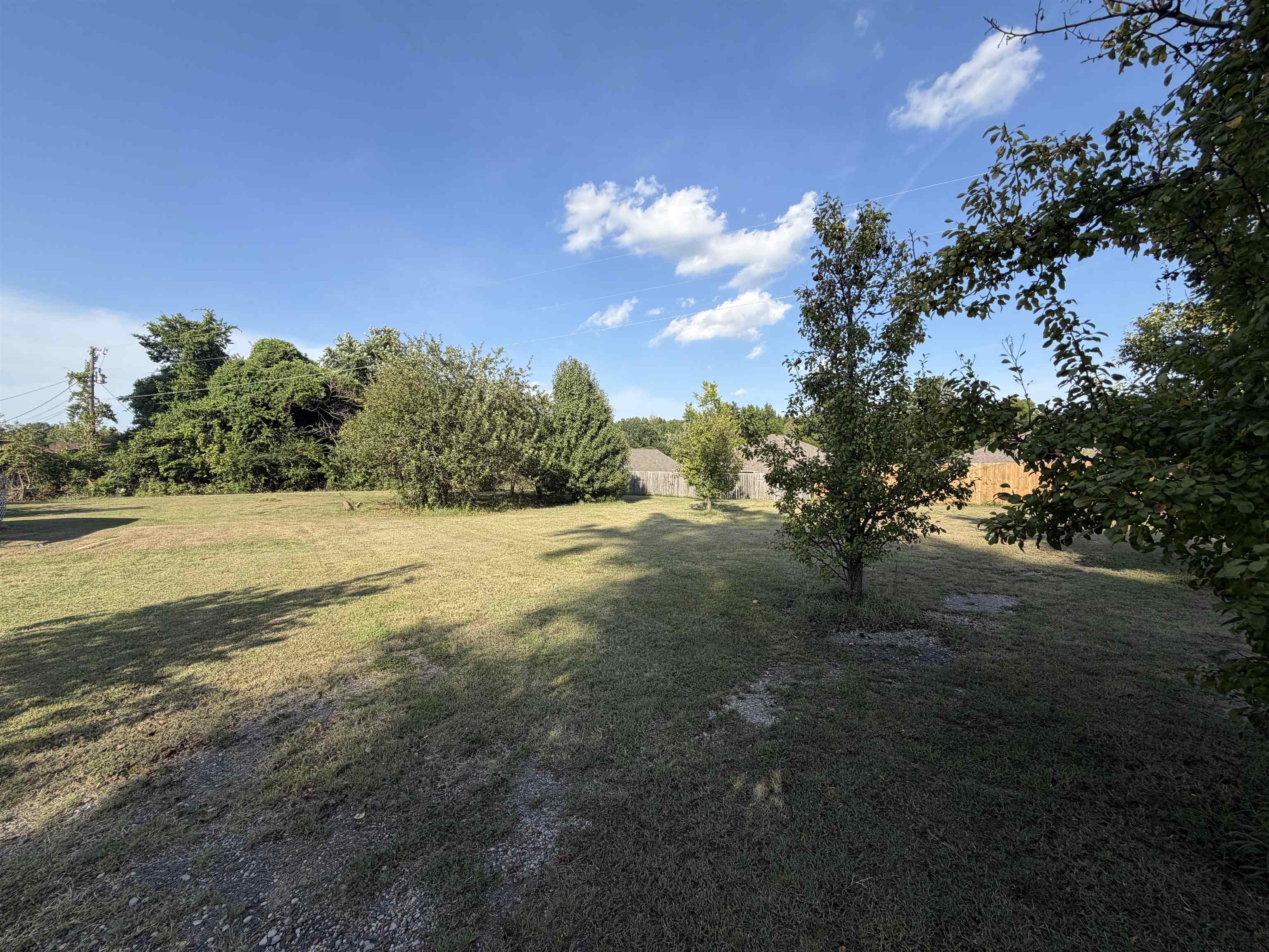206 Tracy Rd Property Photo 2
