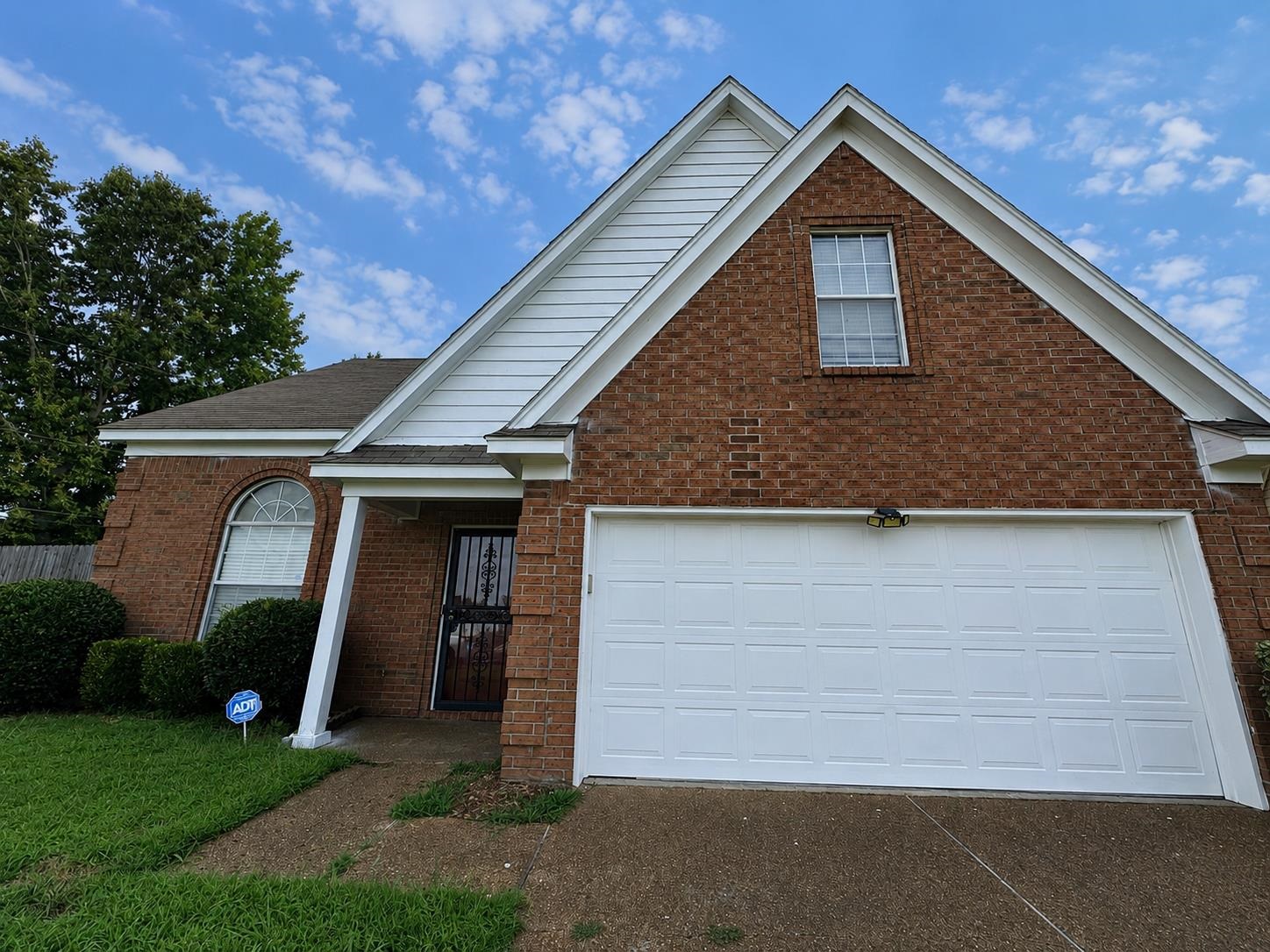 4556 E Cedar Ridge Cv Property Photo 2