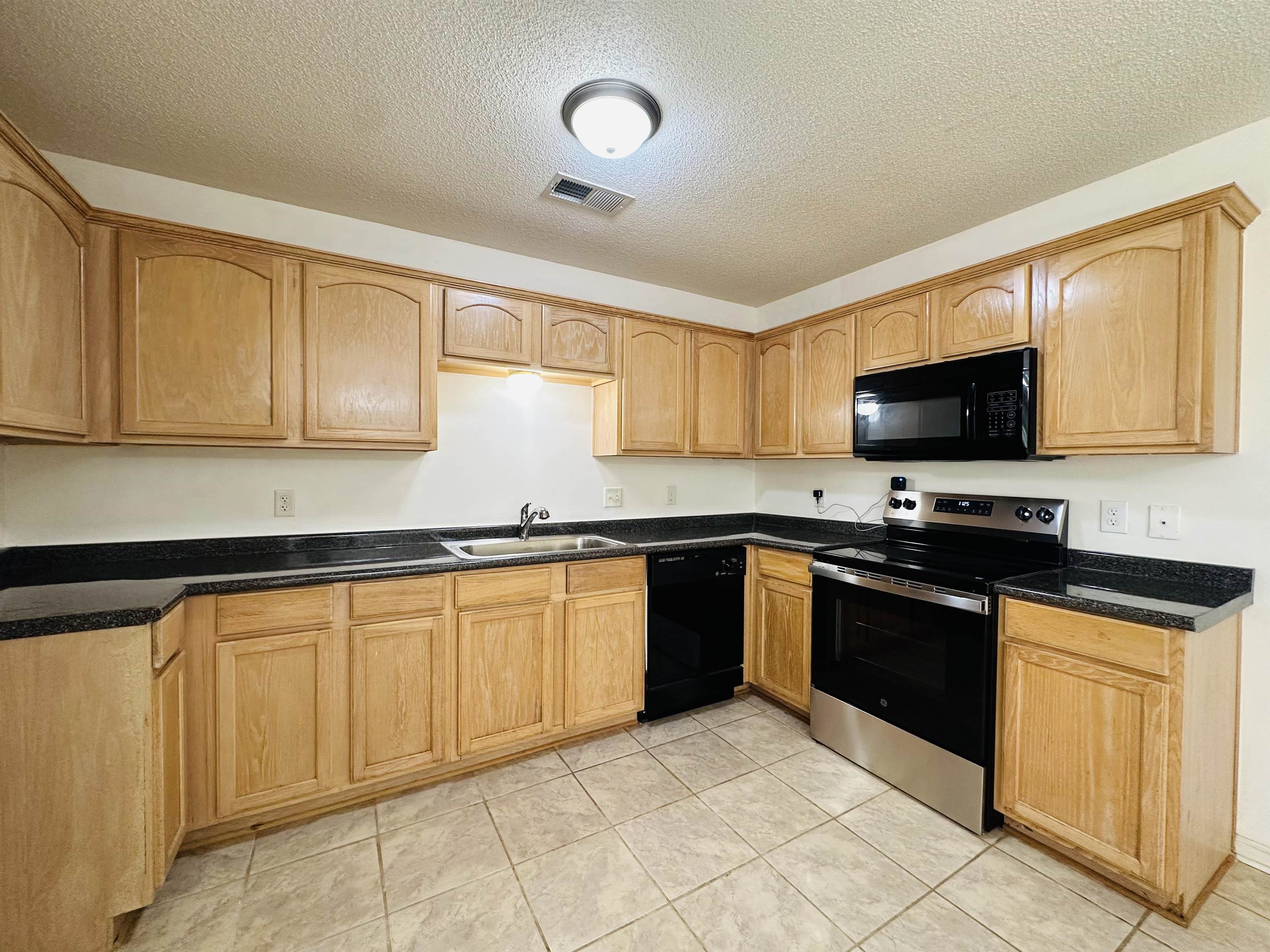 4556 E Cedar Ridge Cv Property Photo 9