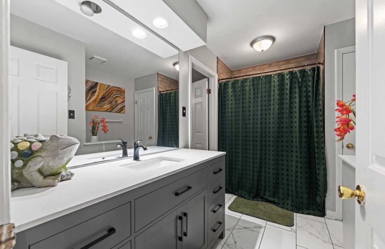 3906 Glencoe Dr Property Photo 12