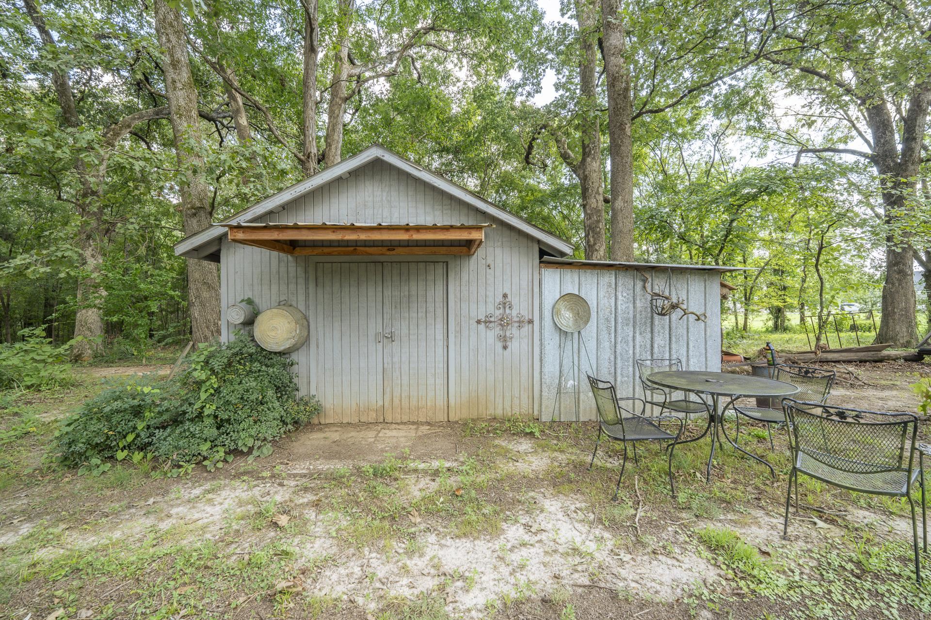 130 Neill Cemetery Dr Property Photo 3