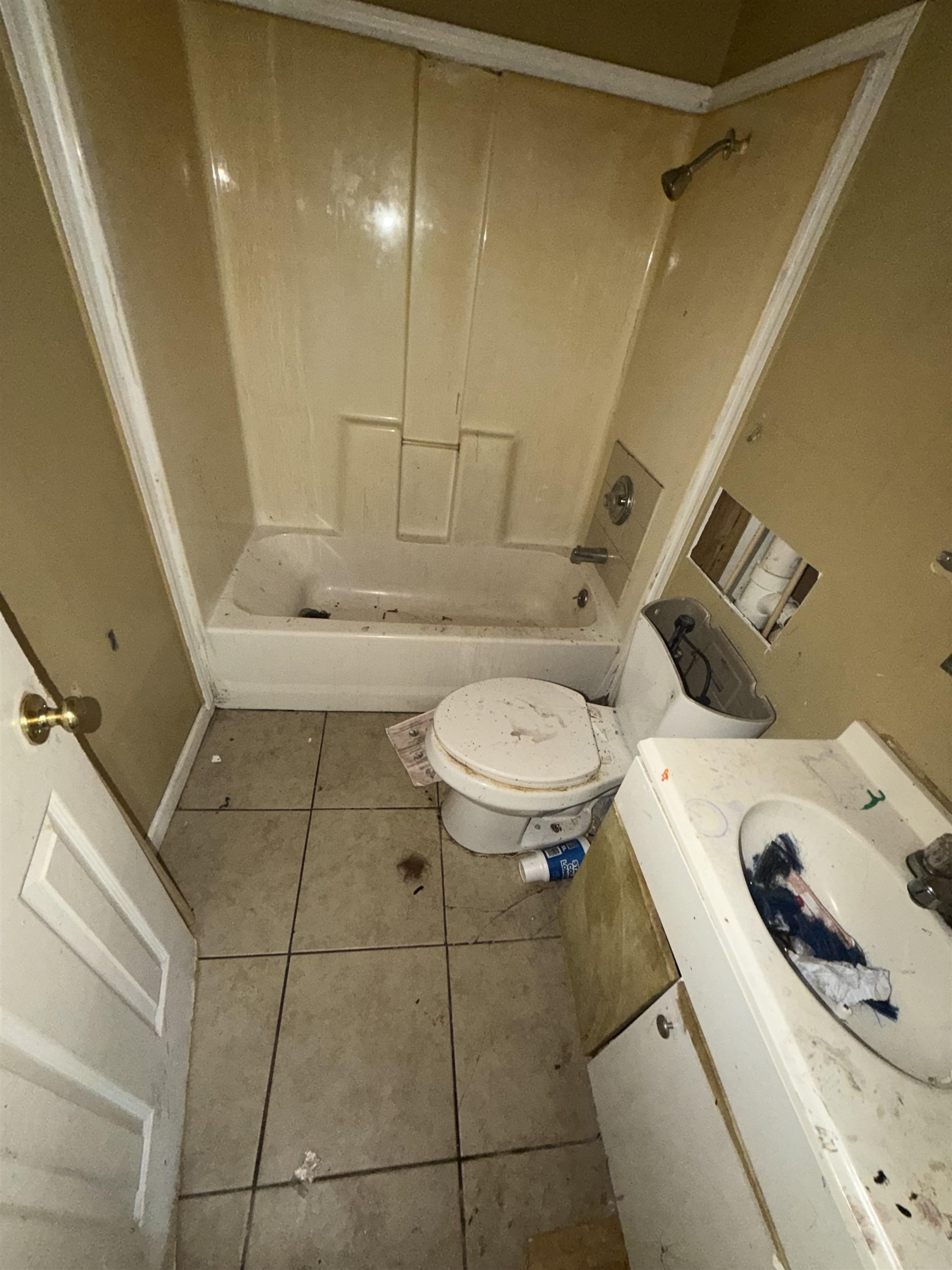 3142 Harvester Ln E Property Photo 8