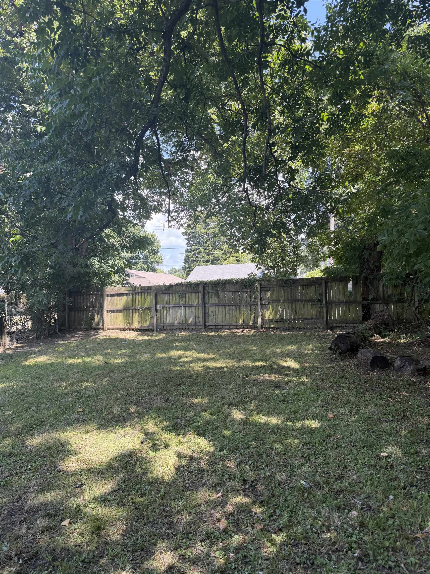3142 Harvester Ln E Property Photo 9