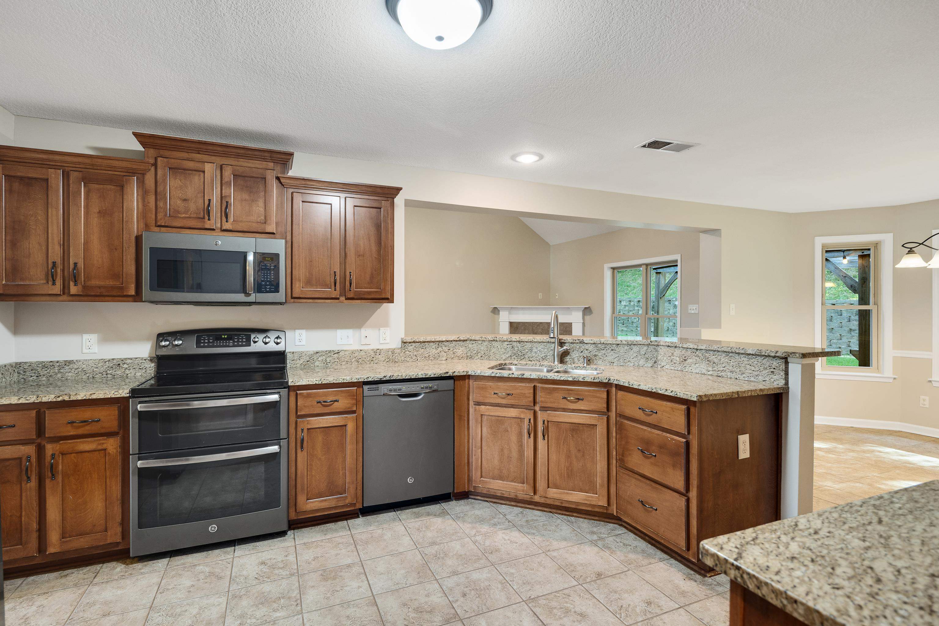 5788 Berry Patch Ln Property Photo 9