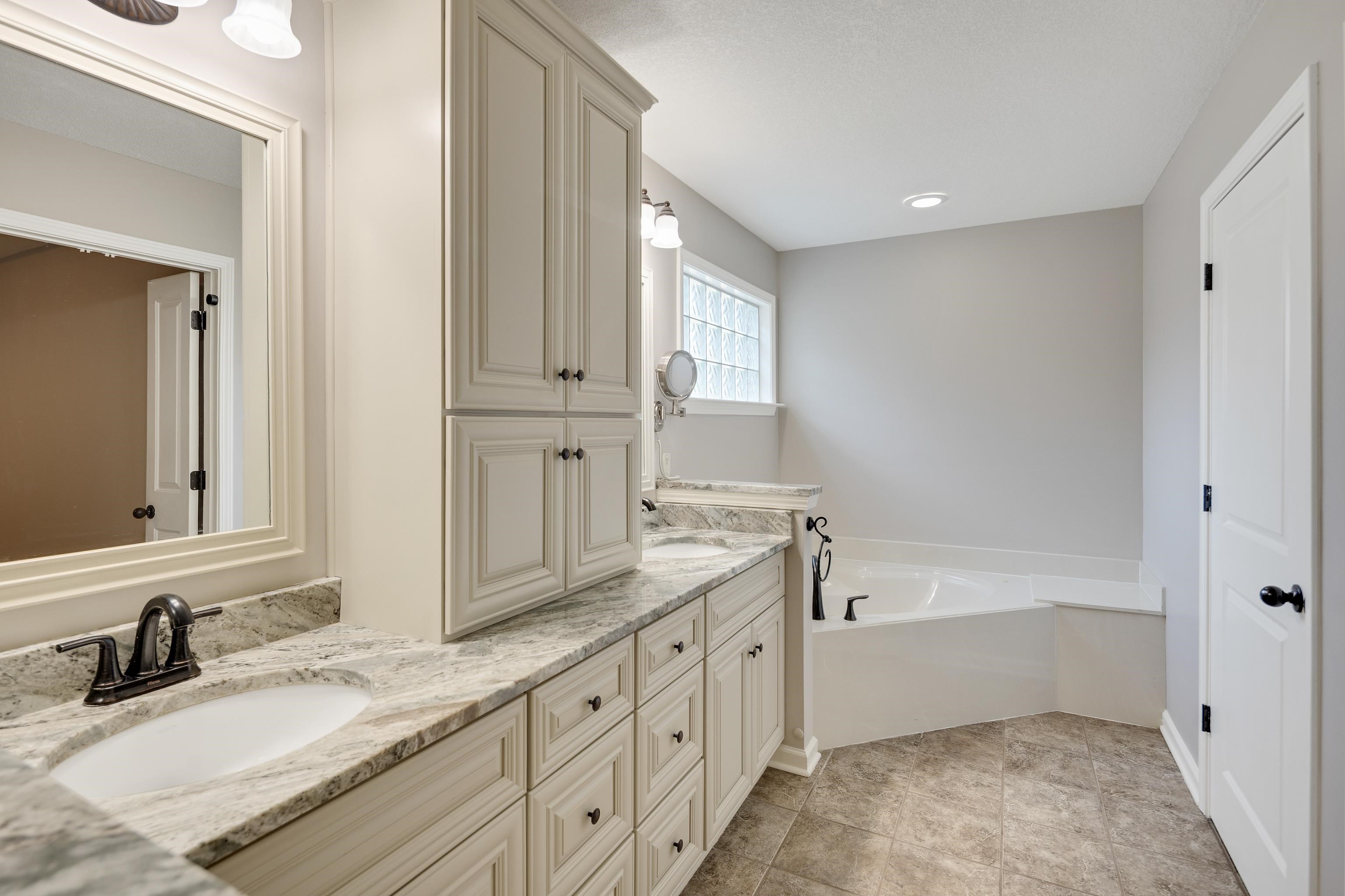 5788 Berry Patch Ln Property Photo 17