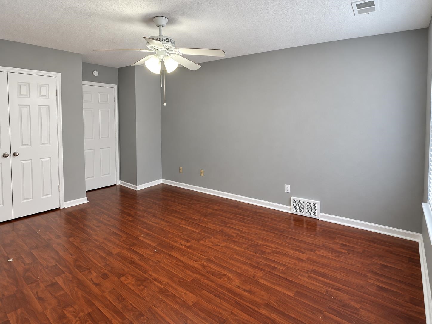 1670 Old Mill Stream Dr Property Photo 8