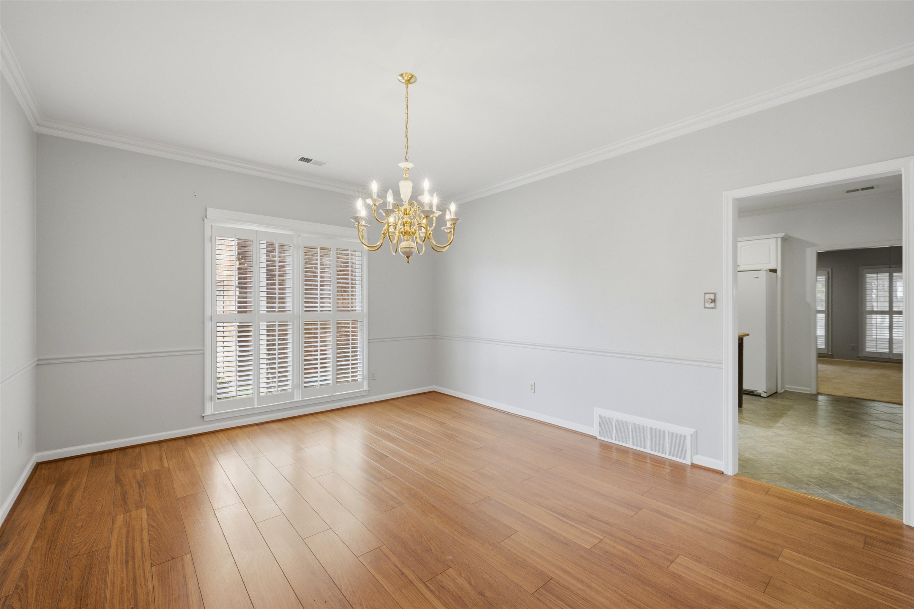 1080 Mirror Lake Ln Property Photo 2