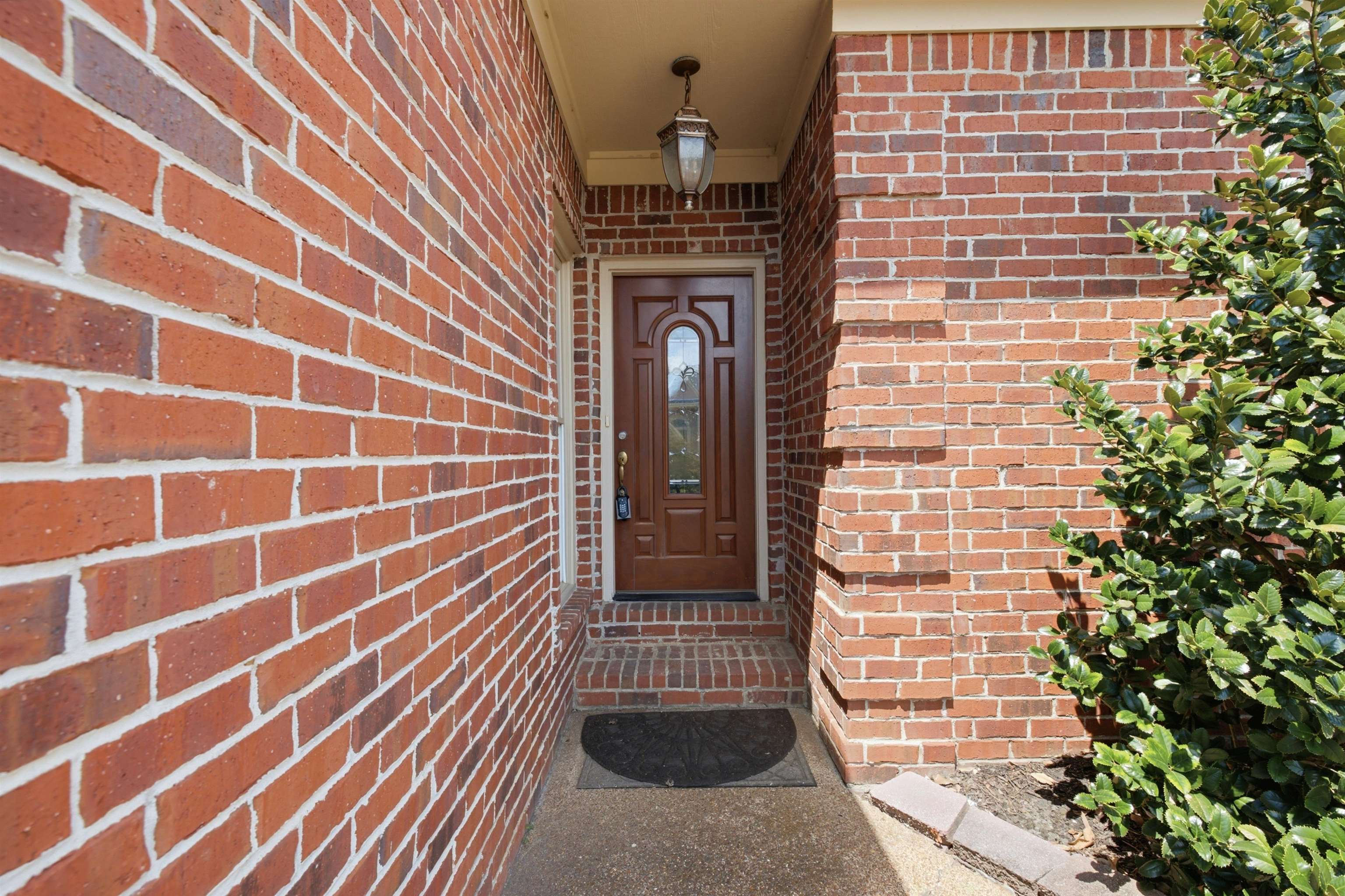 1080 Mirror Lake Ln Property Photo 3