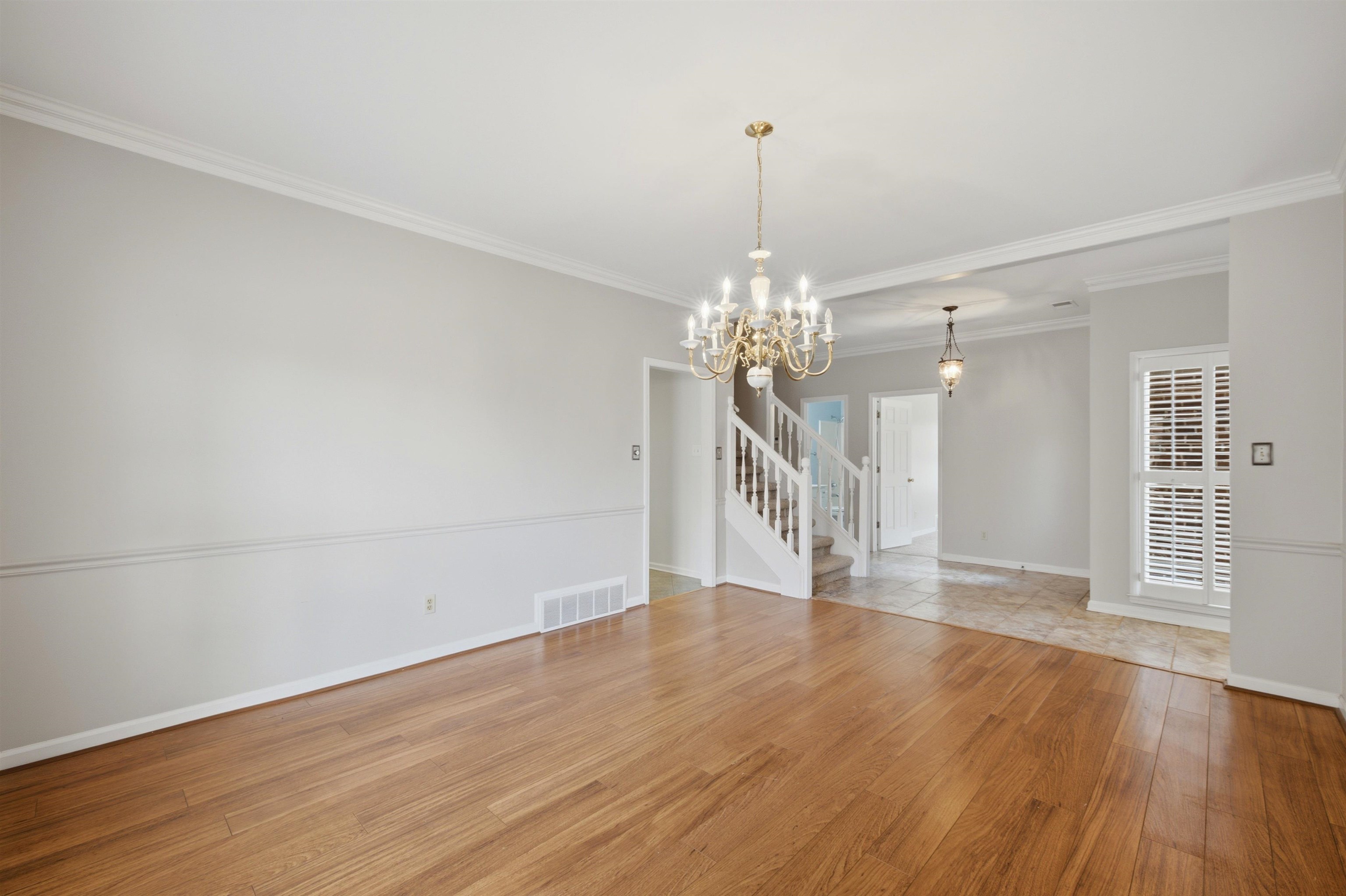 1080 Mirror Lake Ln Property Photo 6