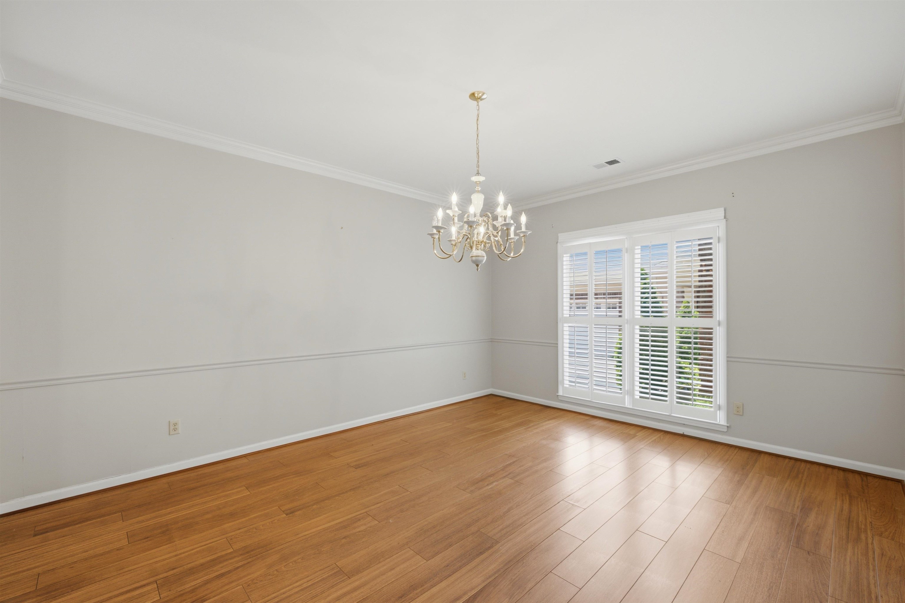 1080 Mirror Lake Ln Property Photo 7