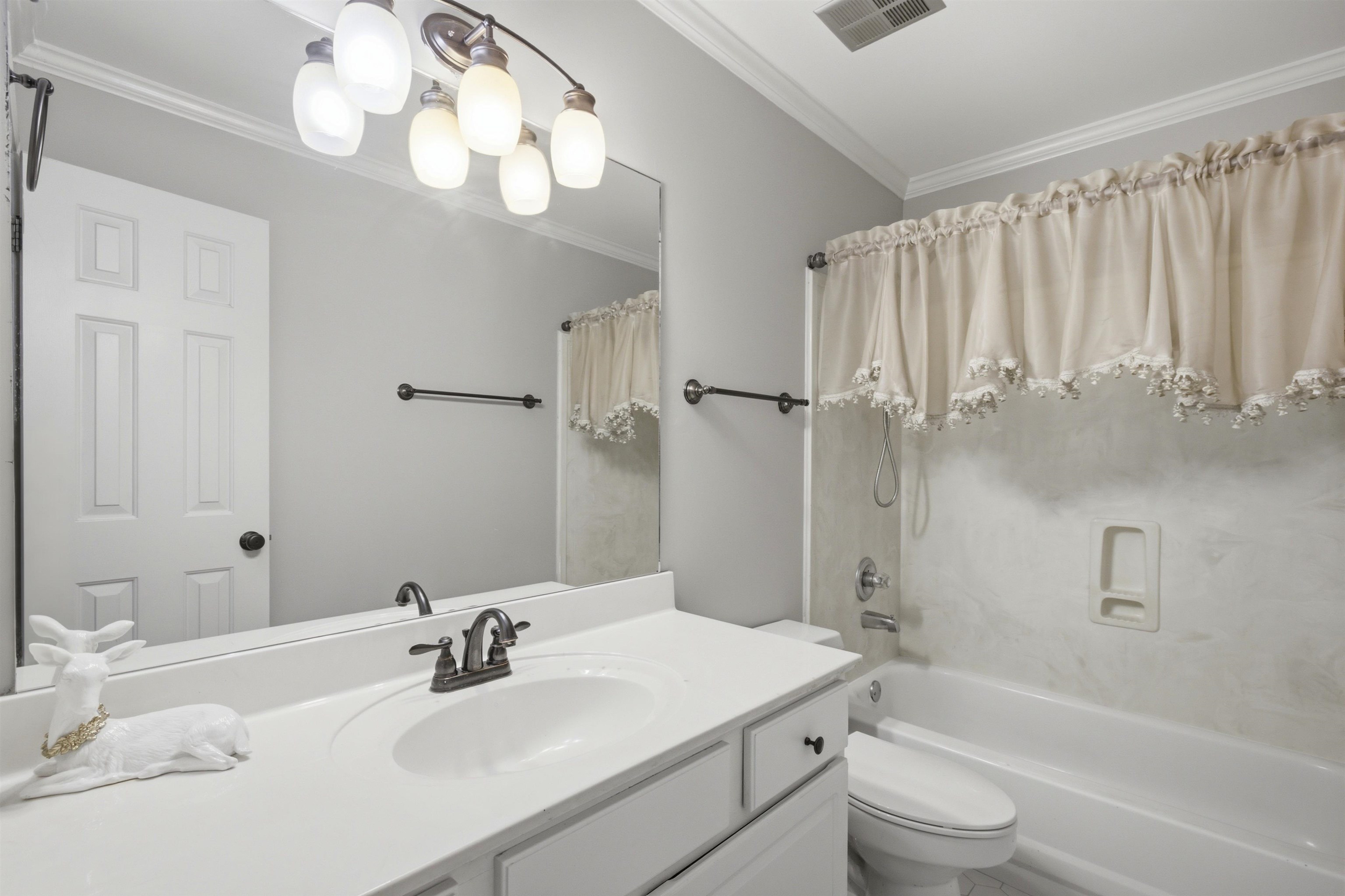 1080 Mirror Lake Ln Property Photo 28