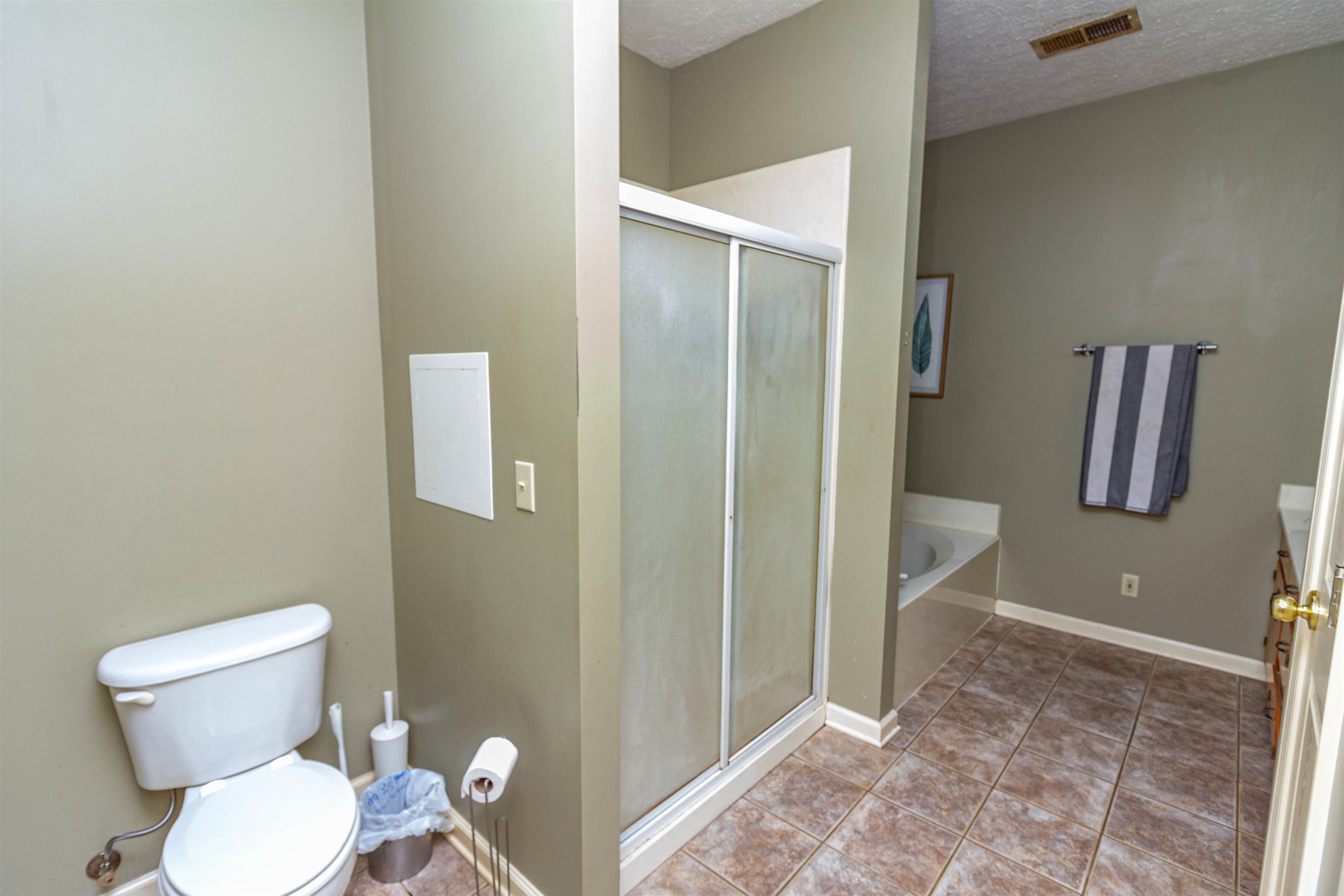 550 Carlins Rd Property Photo 7