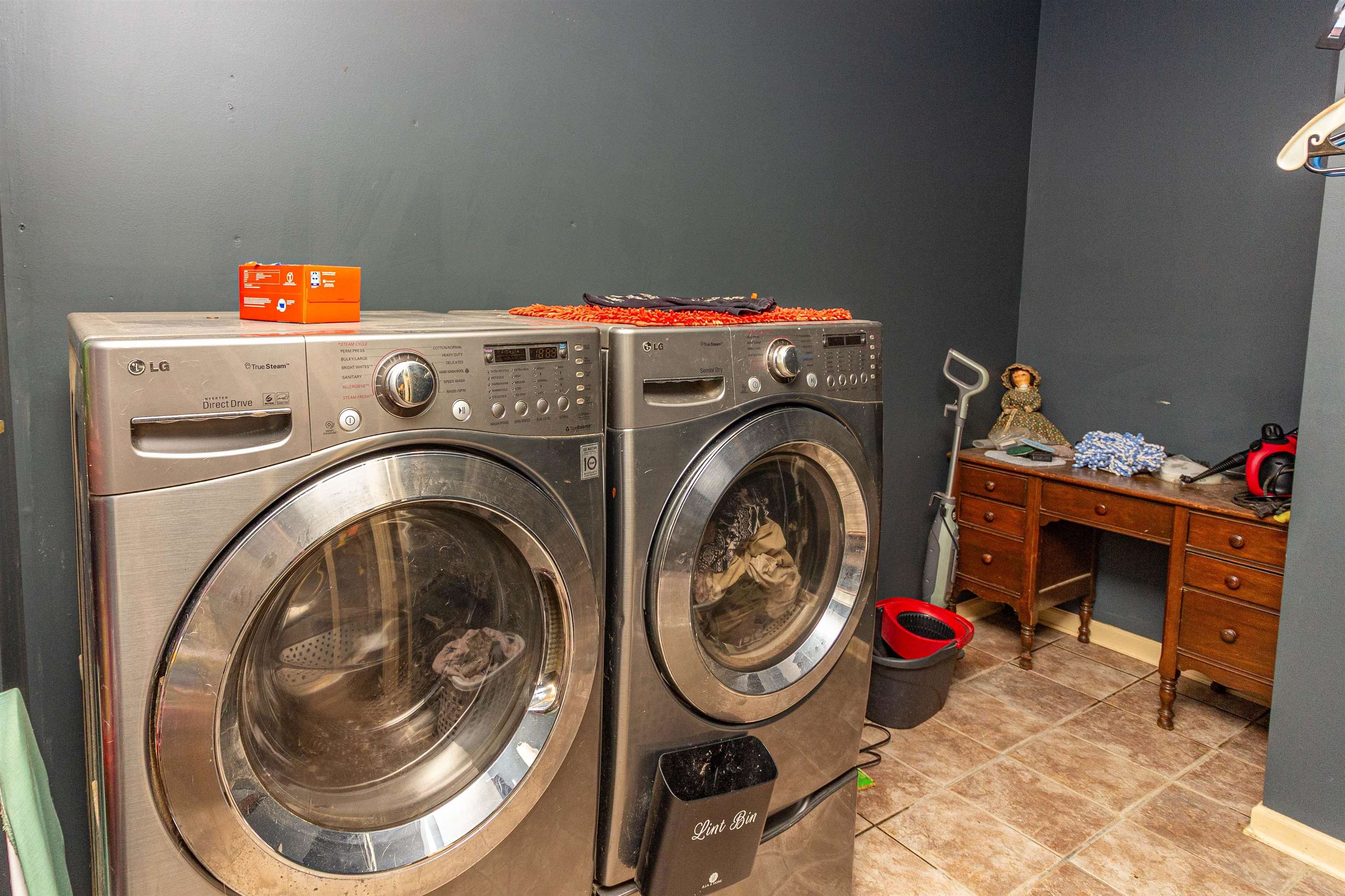 550 Carlins Rd Property Photo 8