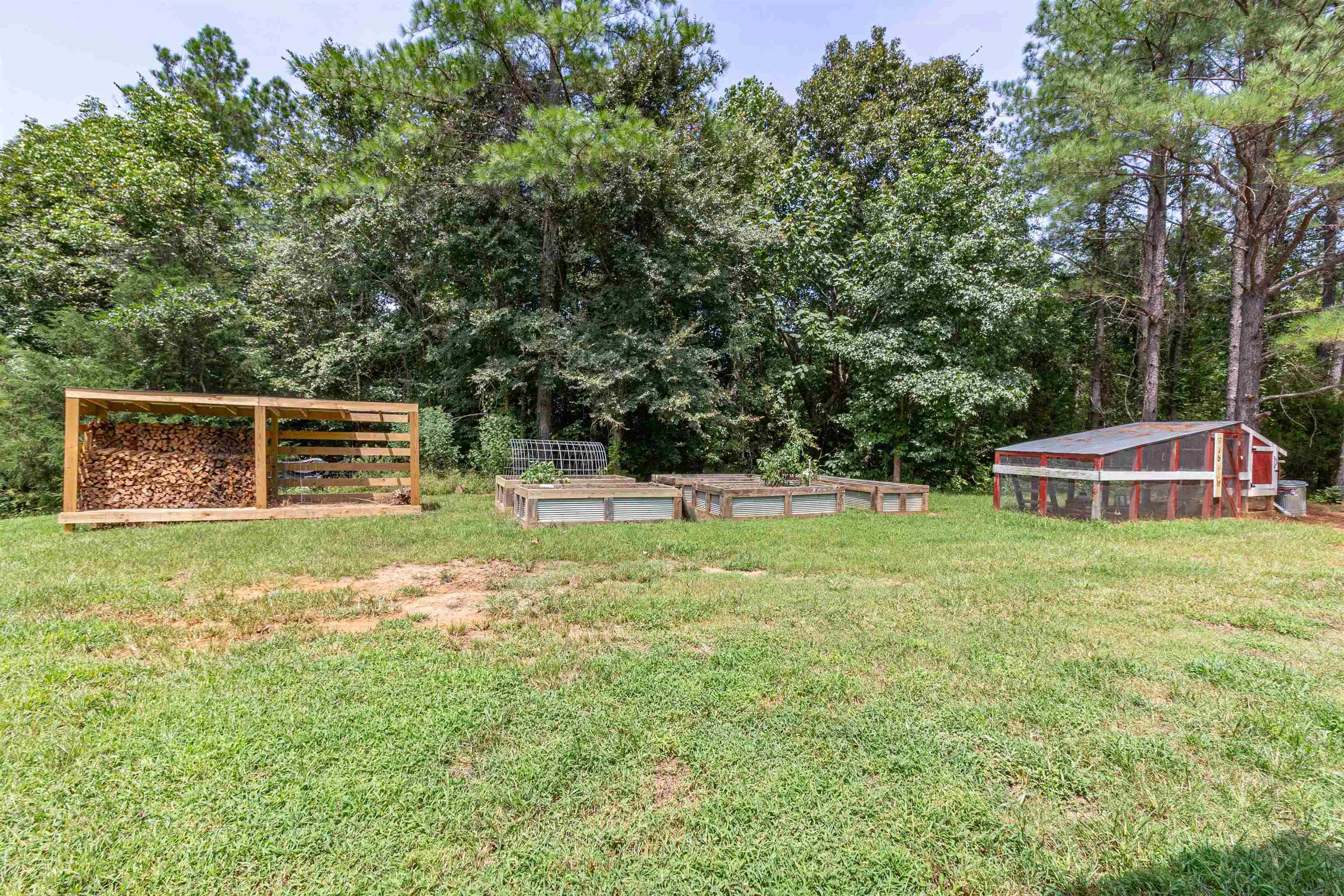 550 Carlins Rd Property Photo 19