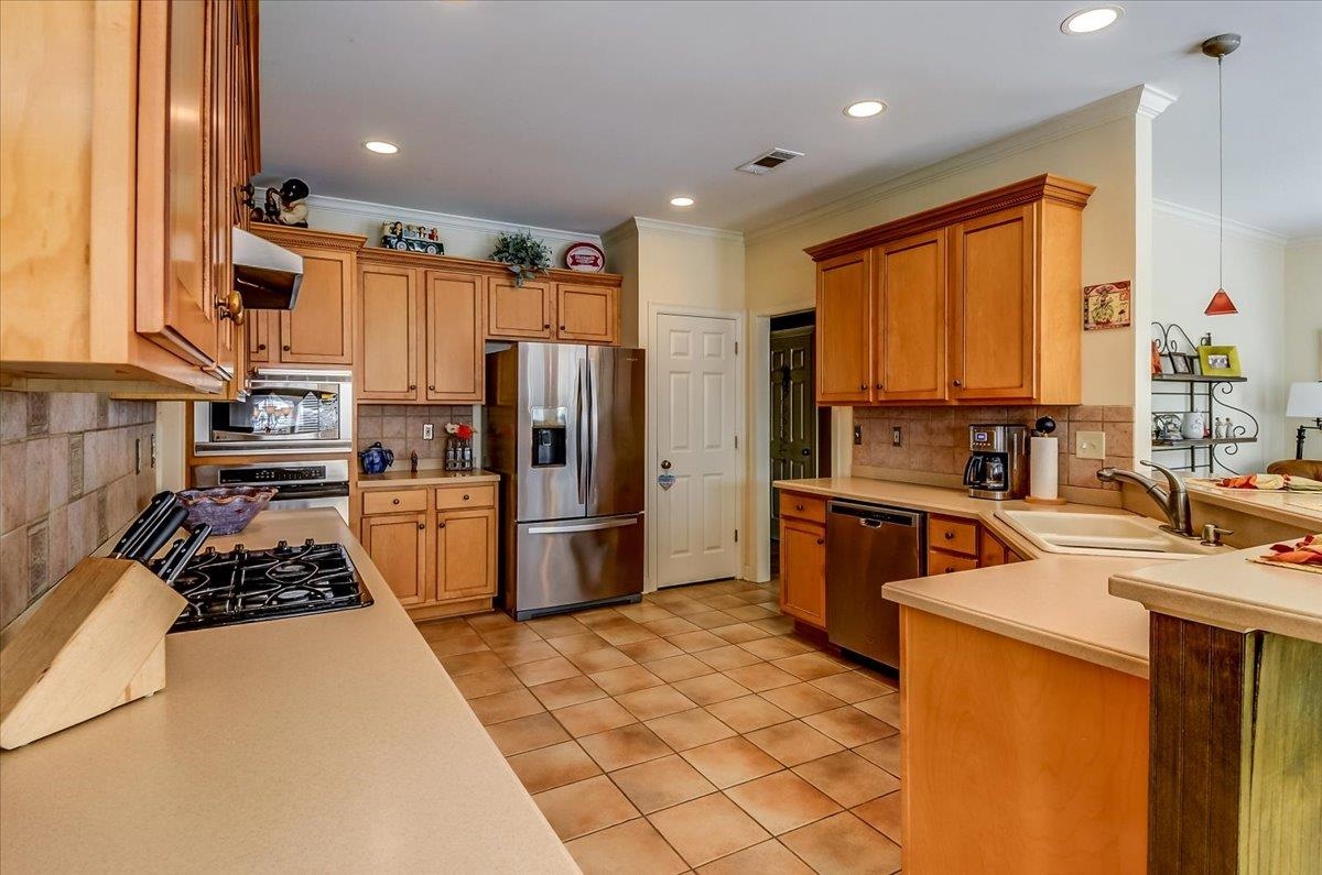 1846 Liles Ln Property Photo 14