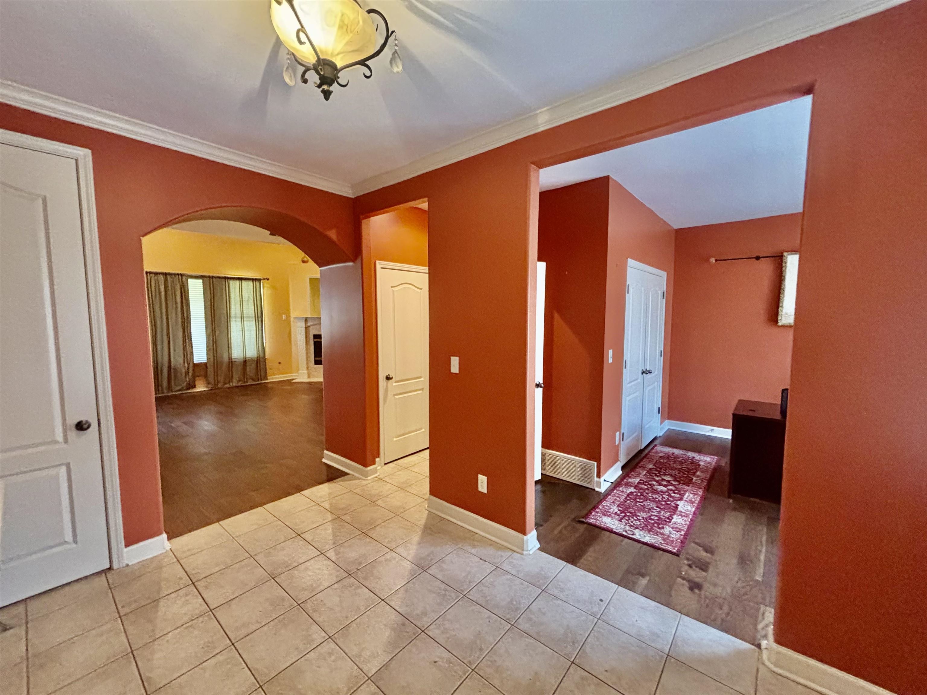 10206 Herons Landing Cv Property Photo 3
