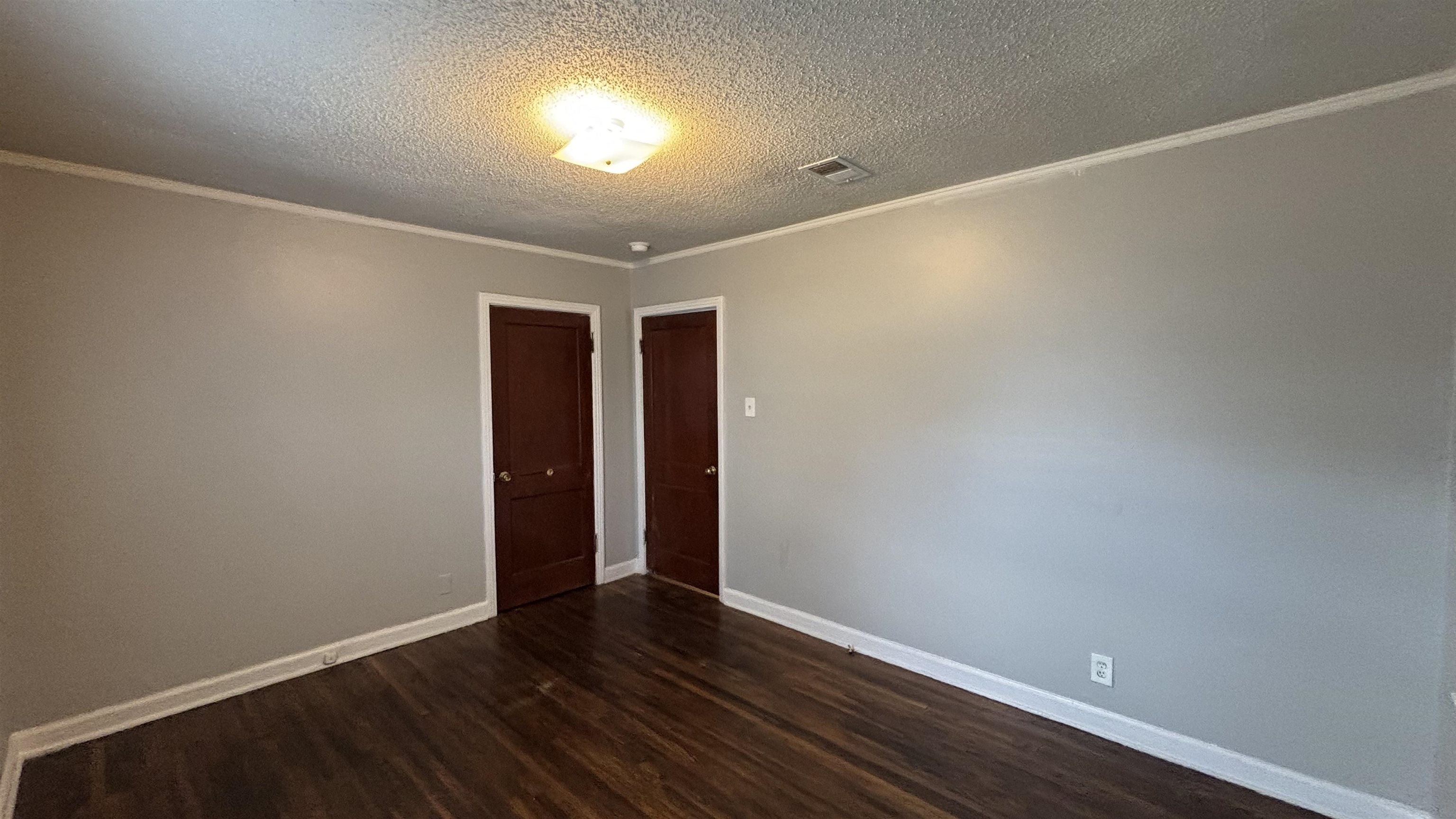1599 Hope St Property Photo 3