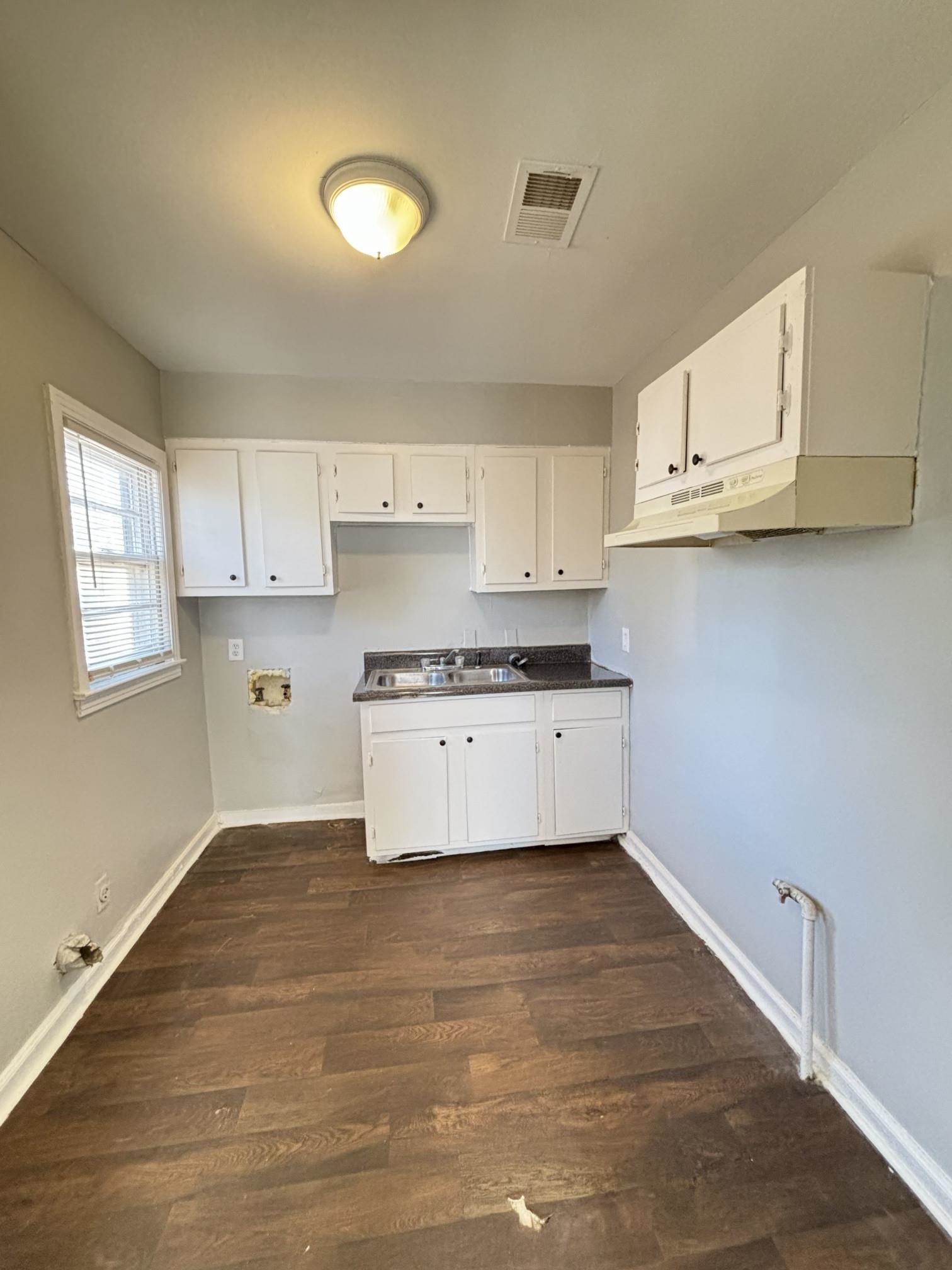1599 Hope St Property Photo 17