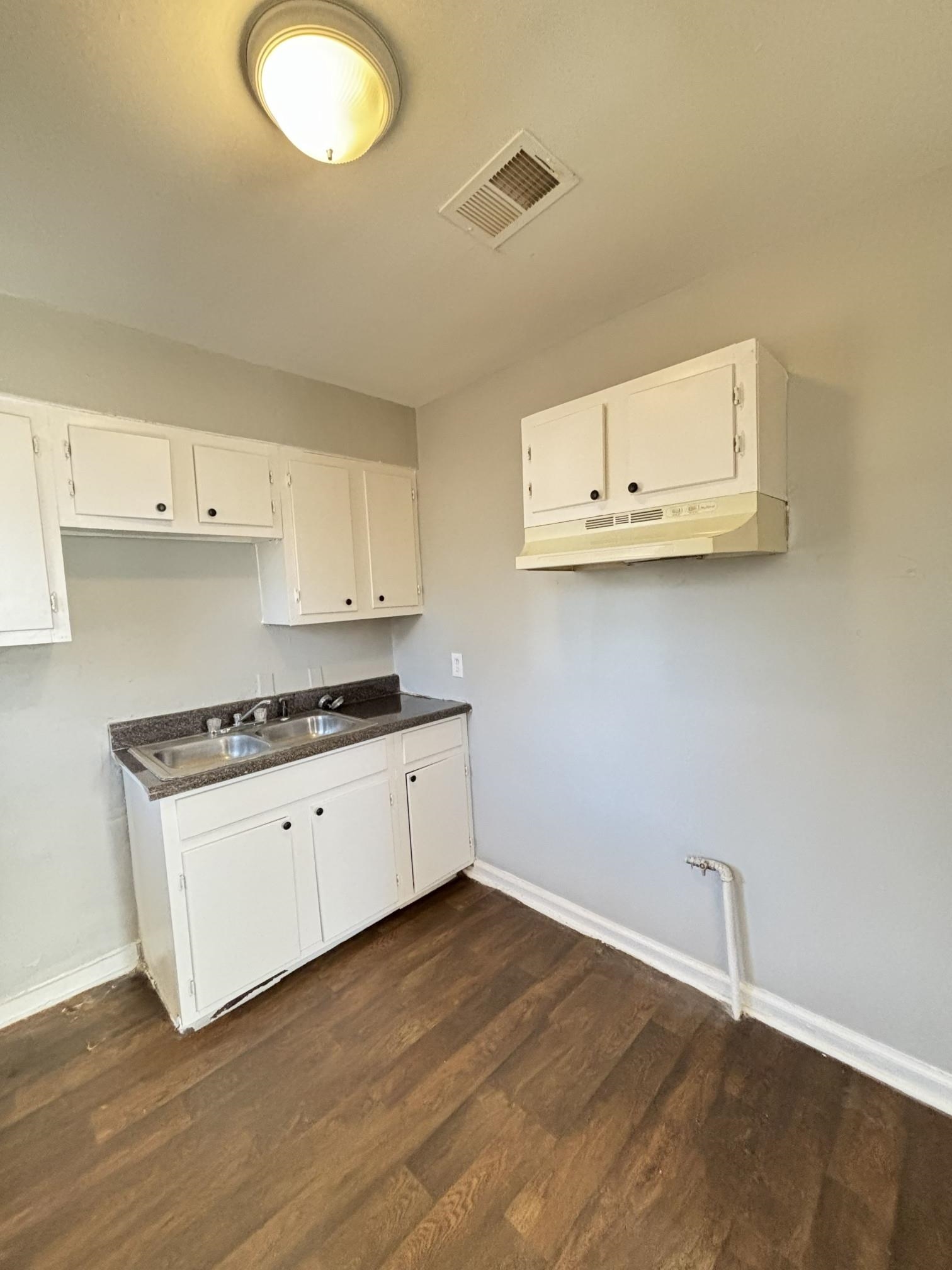 1599 Hope St Property Photo 19