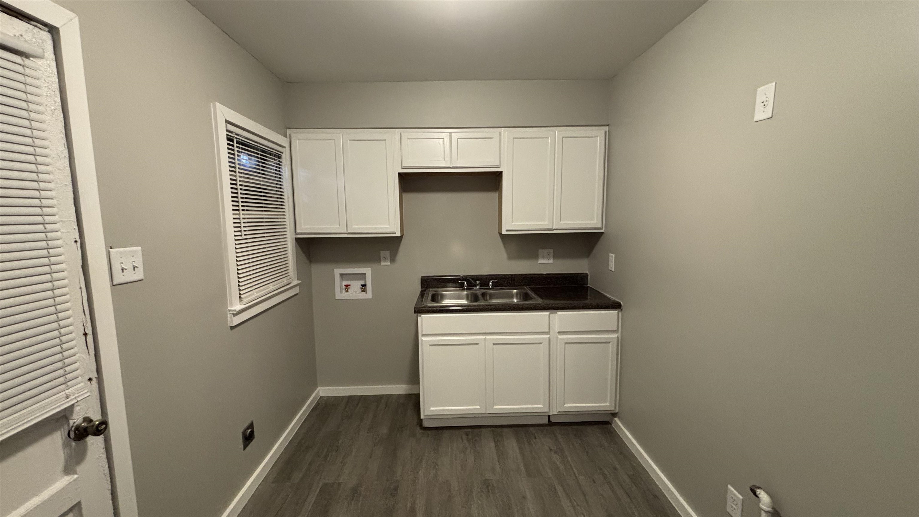 1599 Hope St Property Photo 20
