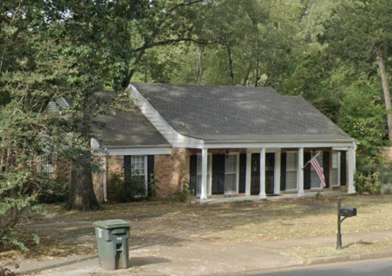 6233 QUINCE ST Property Photo 1