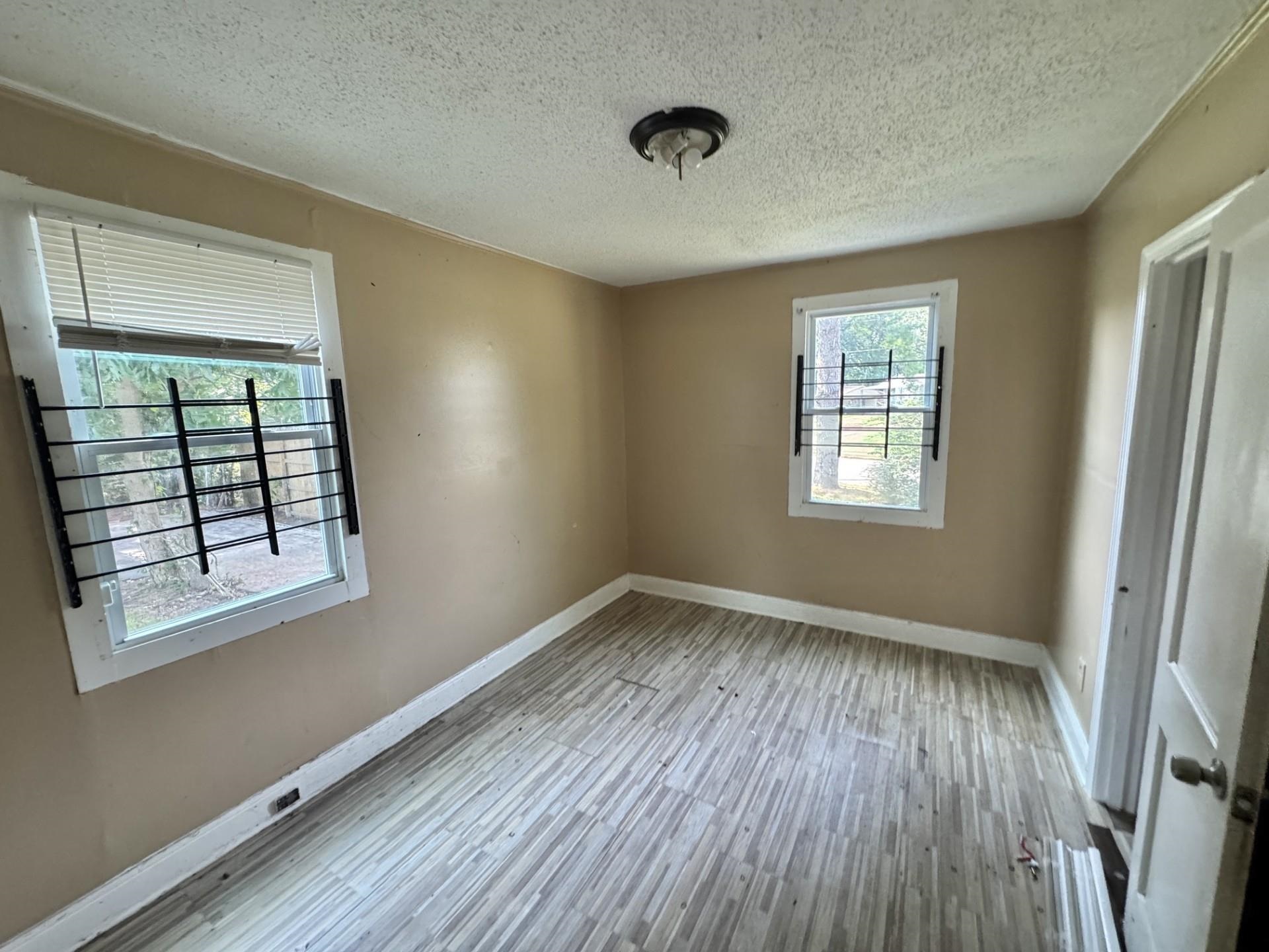 1500 Leland St Property Photo 5