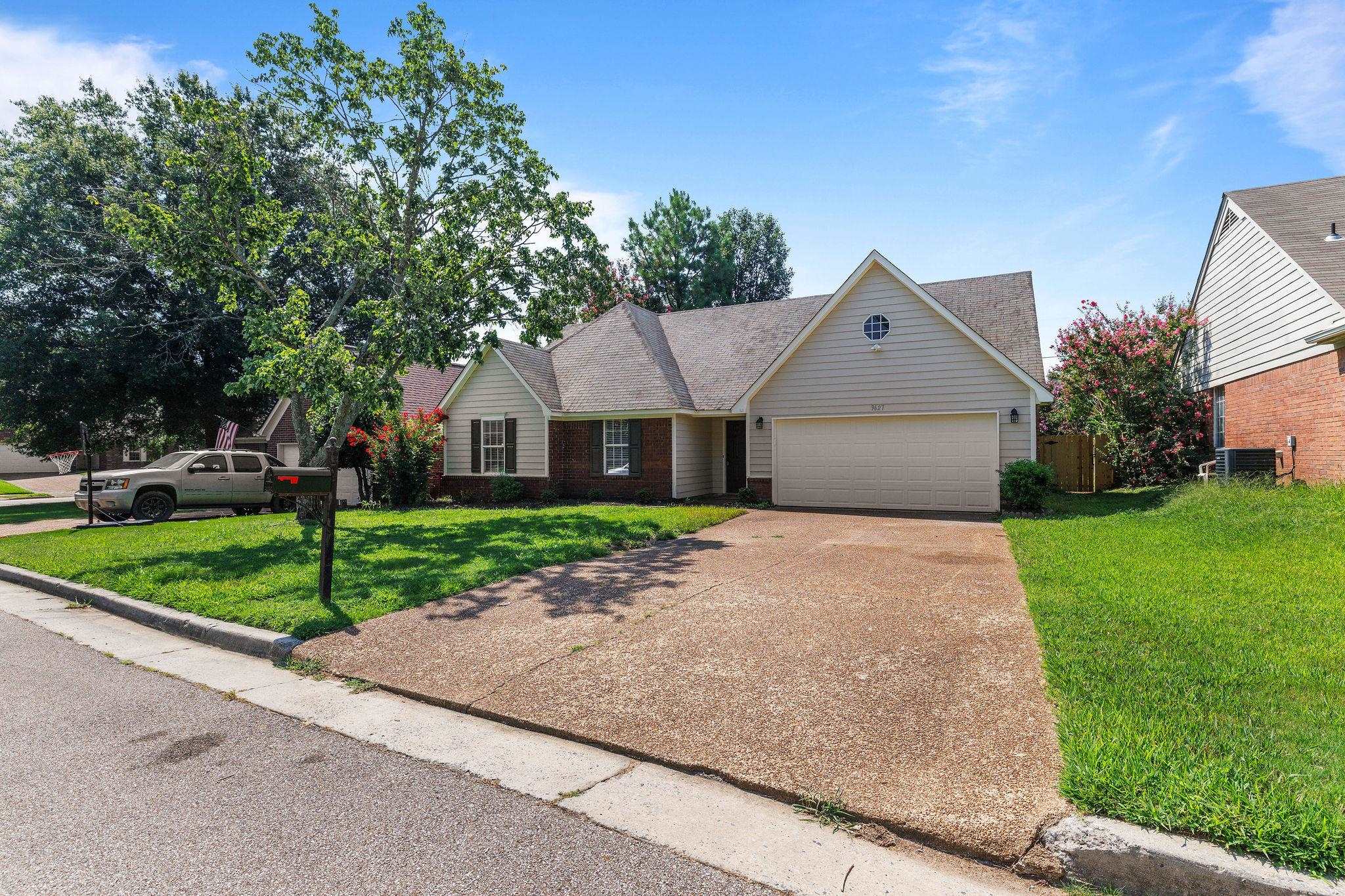 9627 Daly Dr Property Photo 3