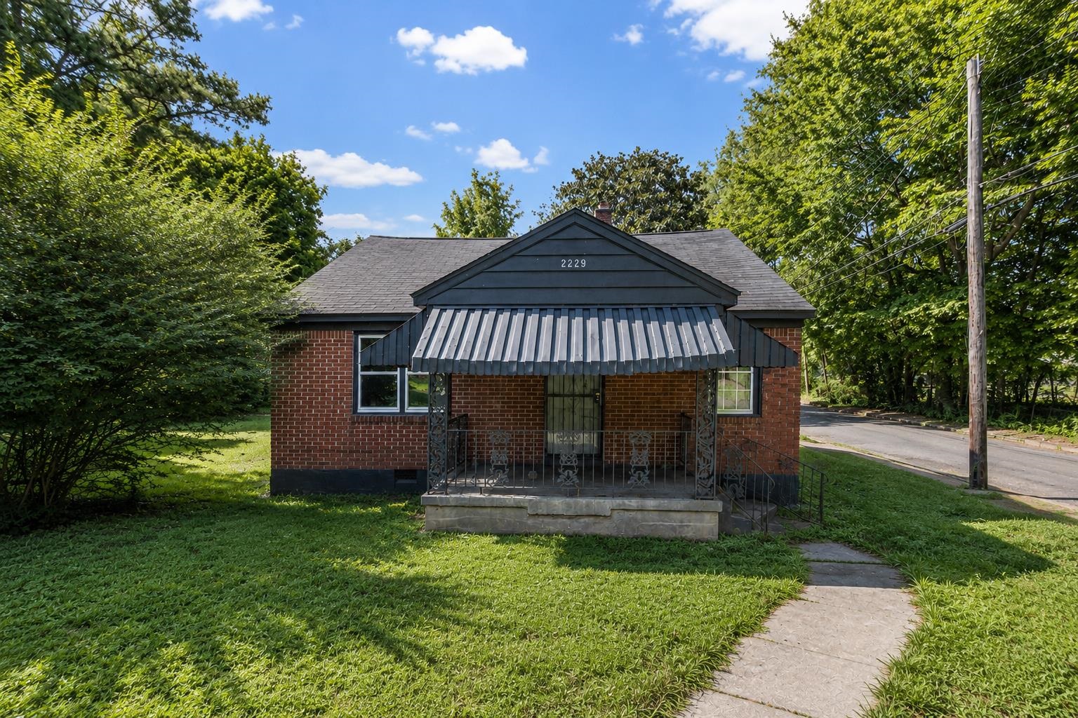 2229 Zanone Ave Property Photo 1