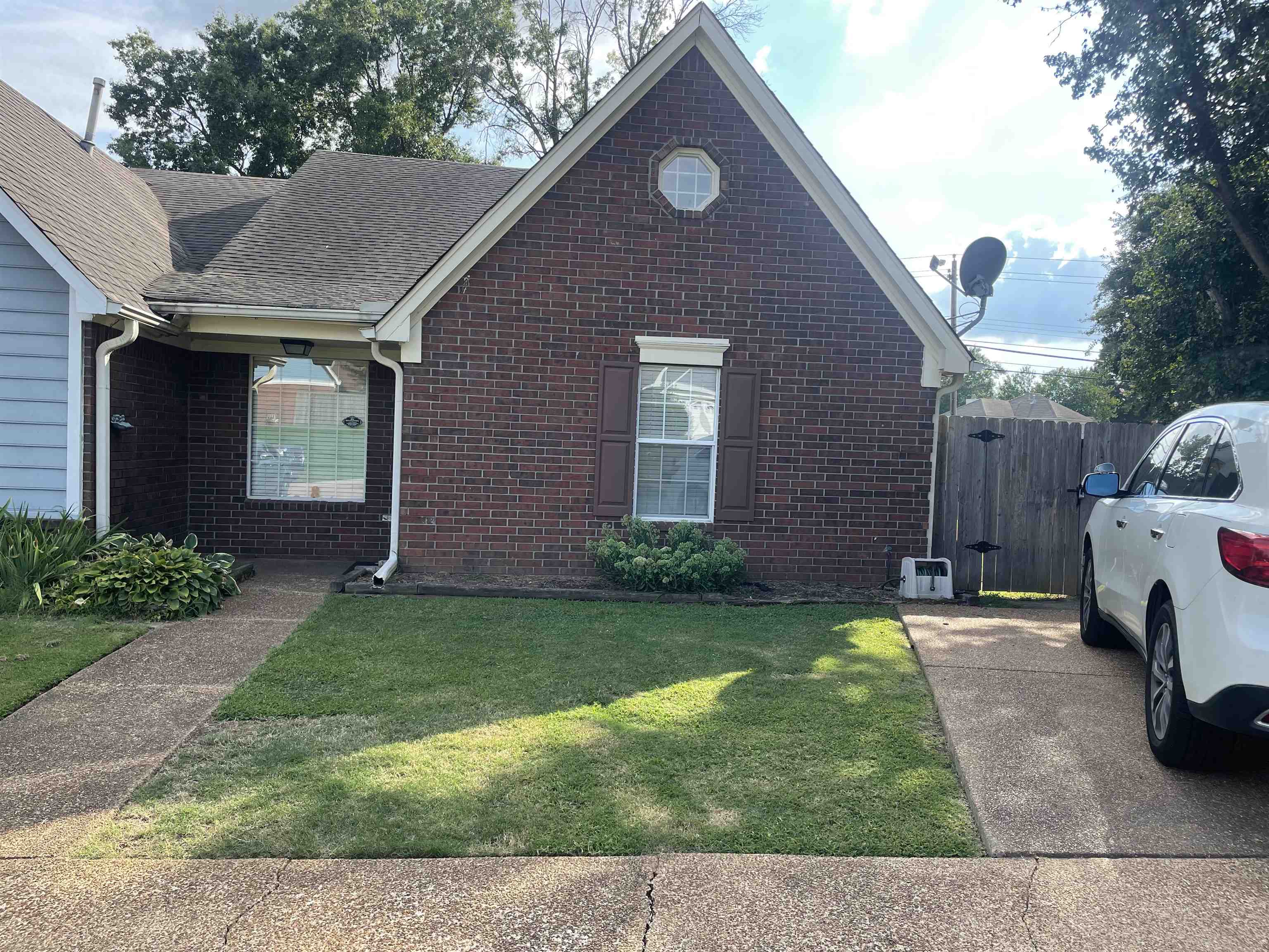 6557 S Sungate Dr Property Photo 1