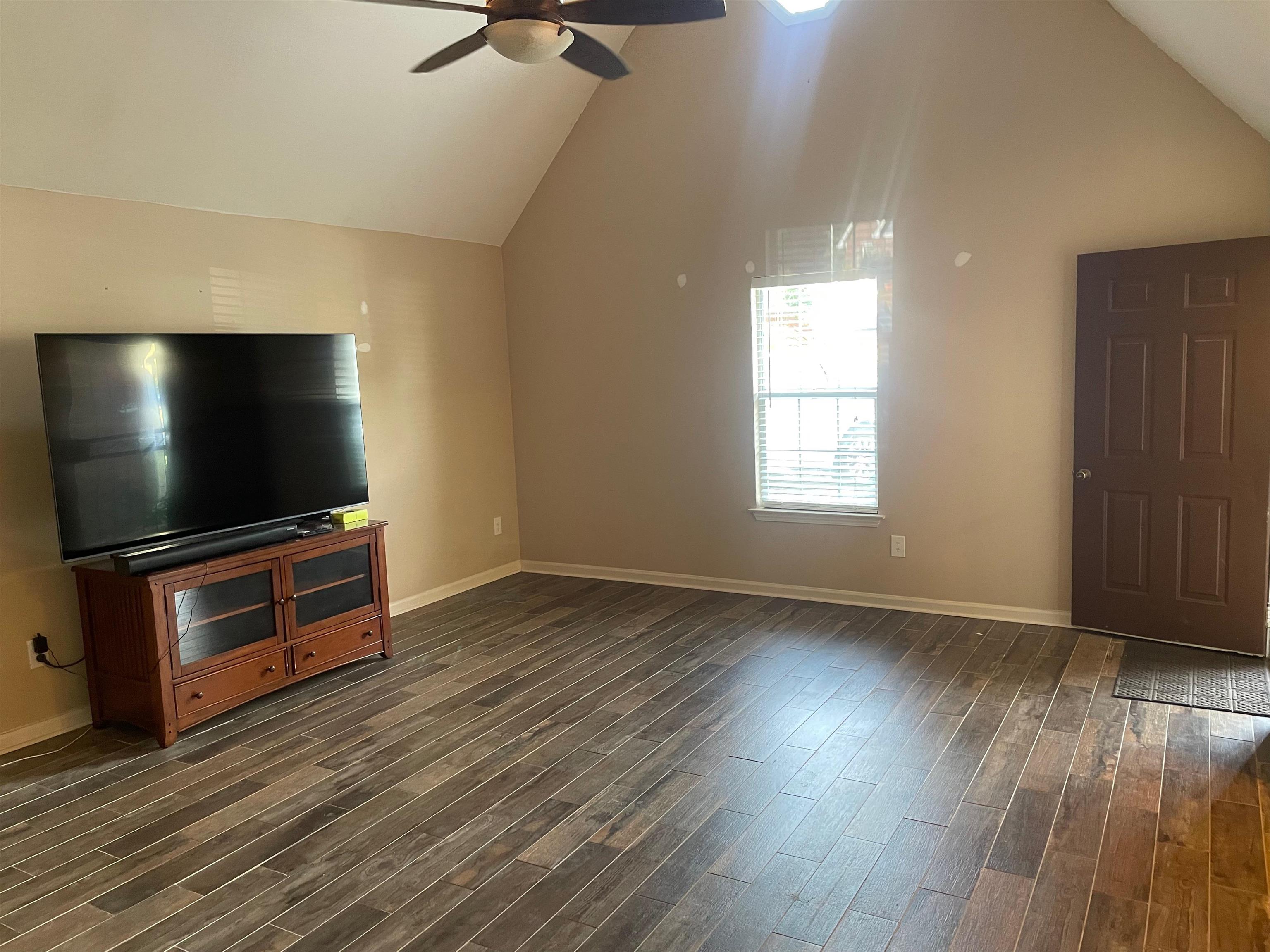 6557 S Sungate Dr Property Photo 4