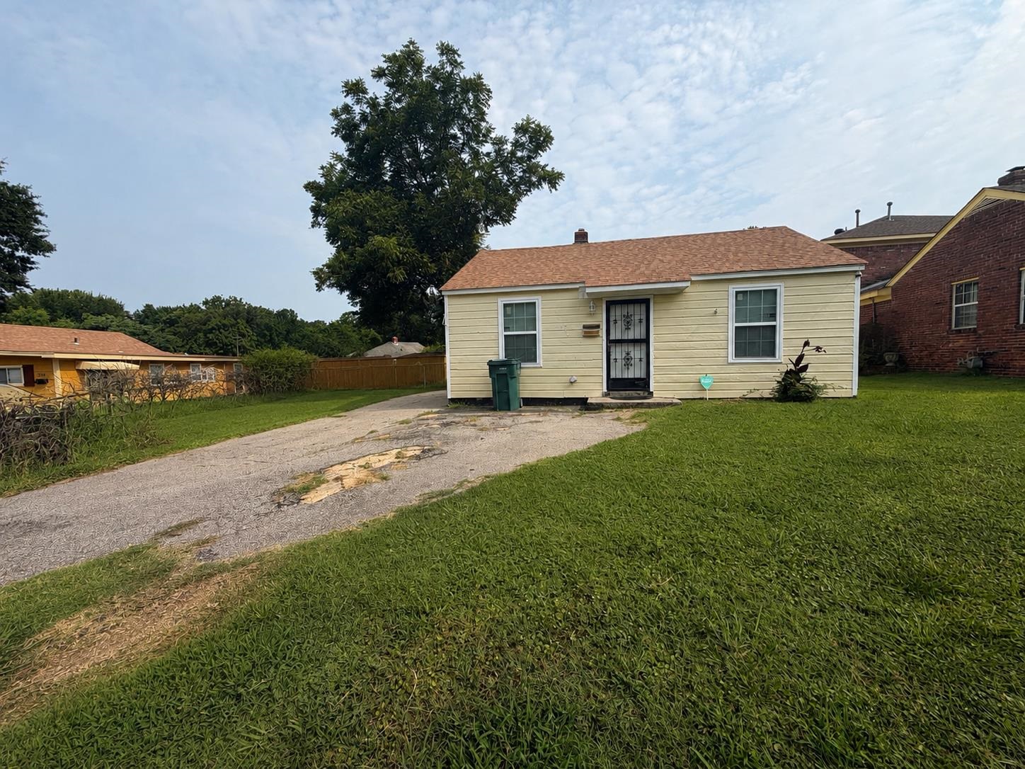 1246 Gausco Rd Property Photo 1