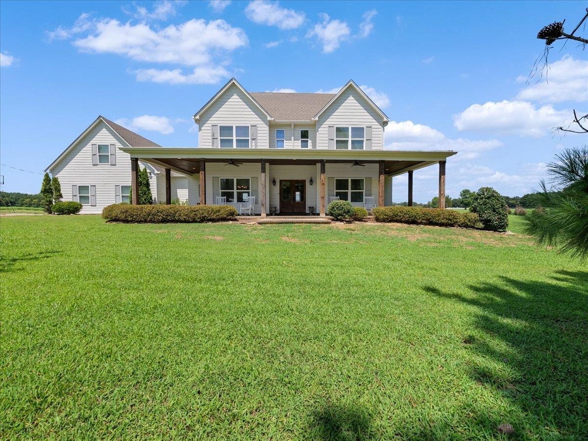 1550 Lakeview Dr Property Photo 1