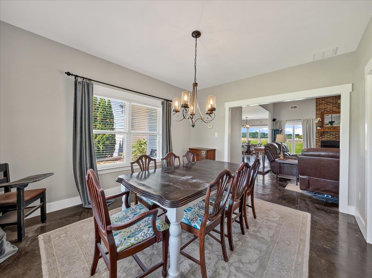 1550 Lakeview Dr Property Photo 10