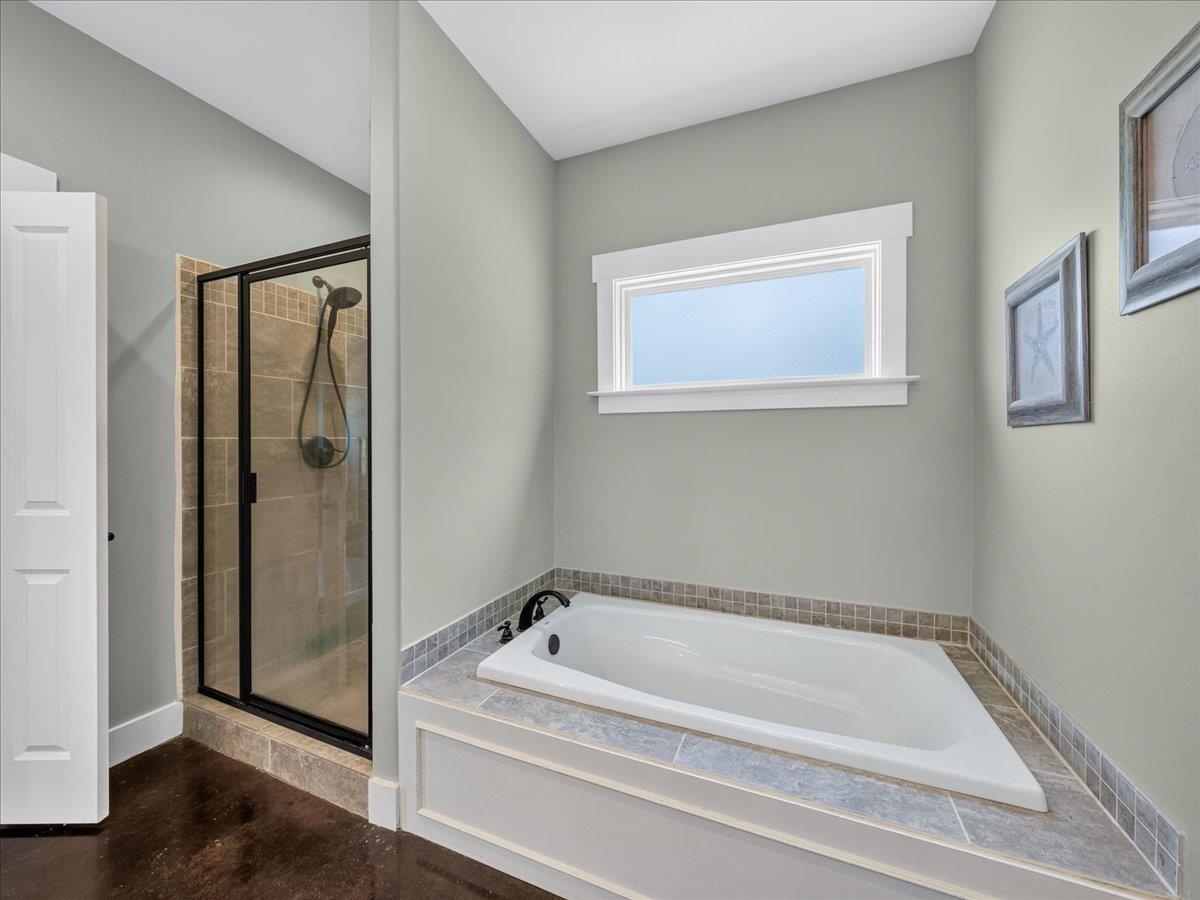 1550 Lakeview Dr Property Photo 23
