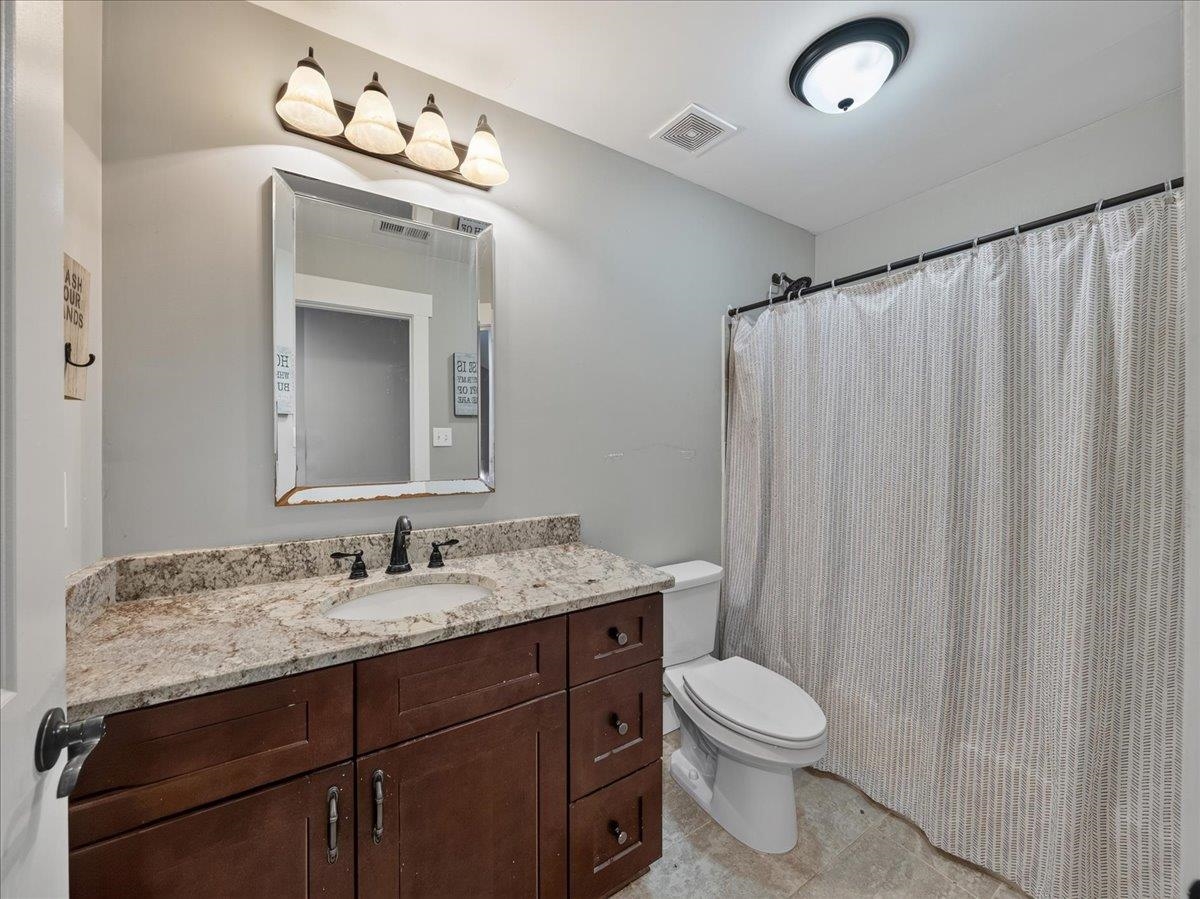 1550 Lakeview Dr Property Photo 30