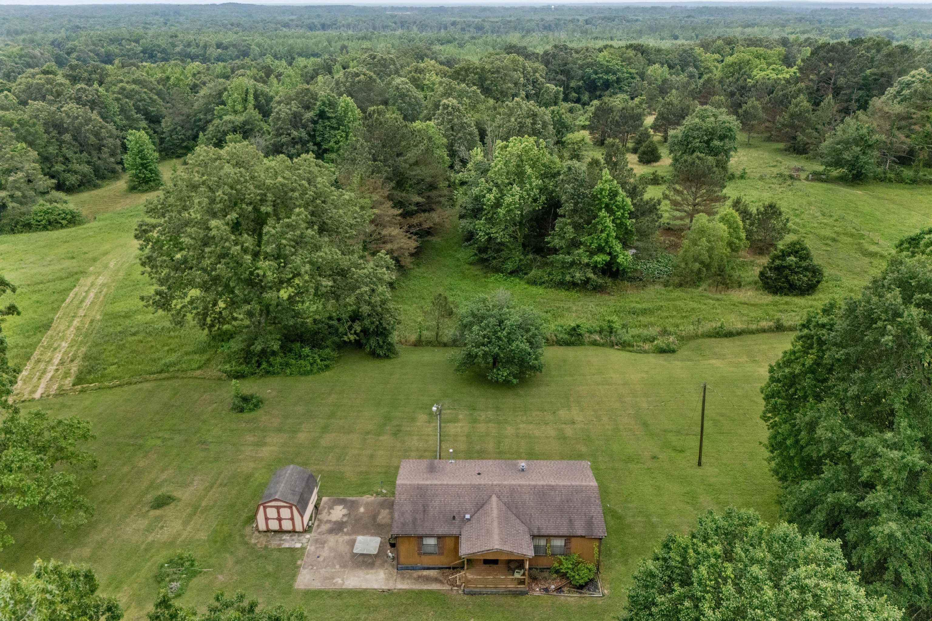 870 Price Rd Property Photo 5