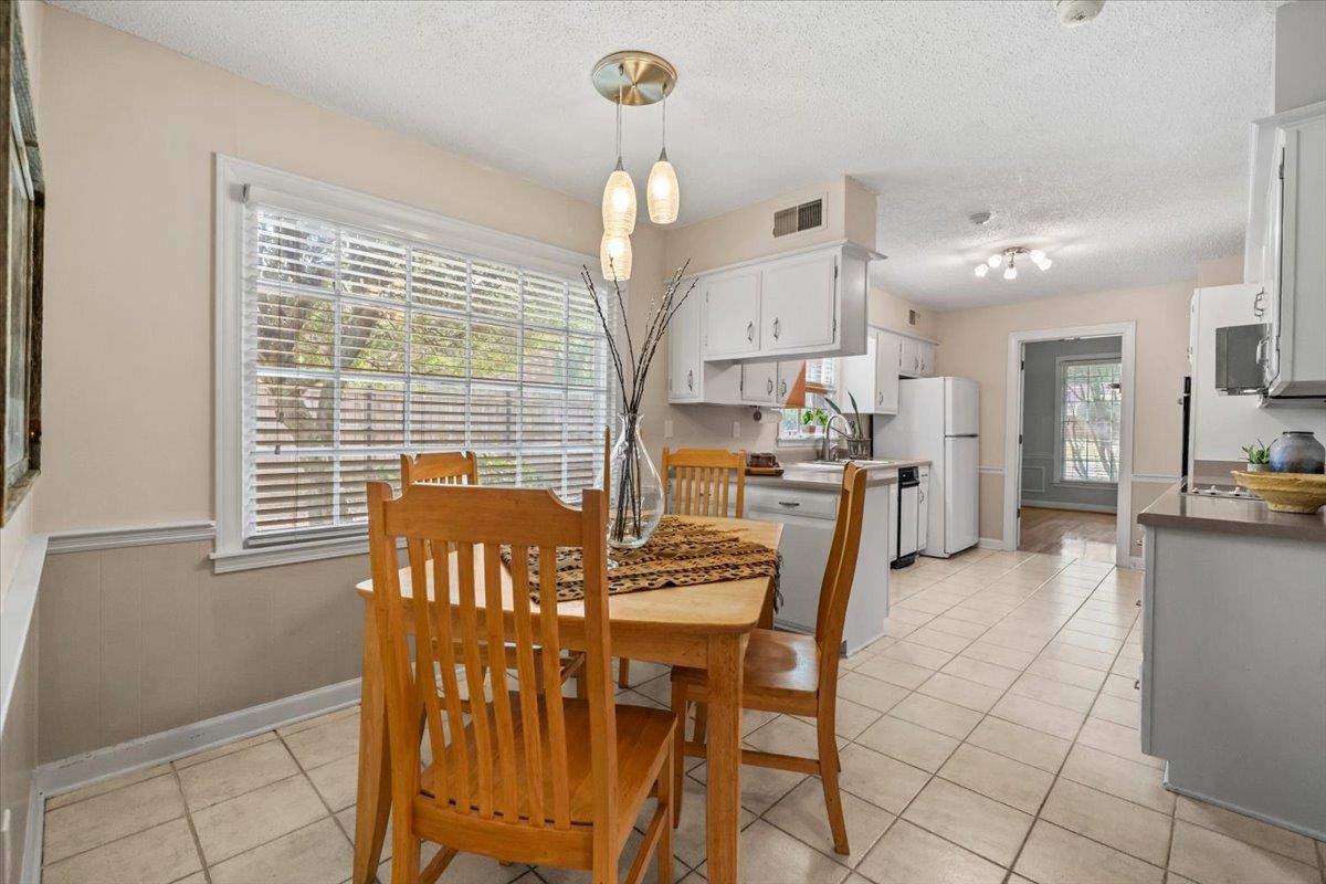 1528 Eastridge Dr Property Photo 14
