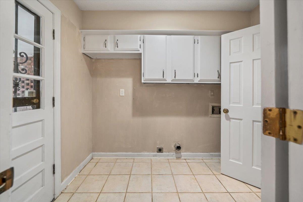 1528 Eastridge Dr Property Photo 17