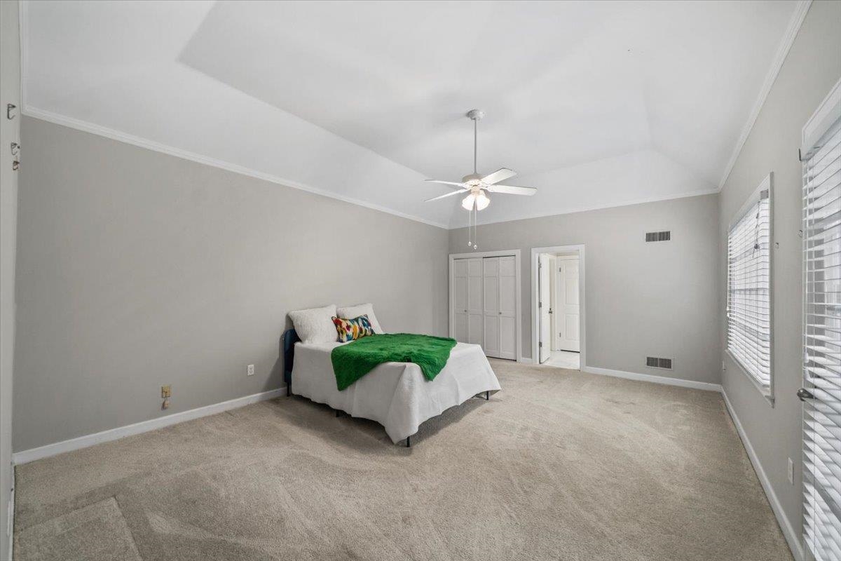 1528 Eastridge Dr Property Photo 23