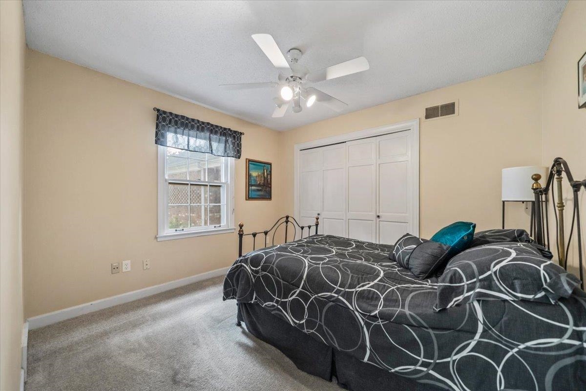 1528 Eastridge Dr Property Photo 28