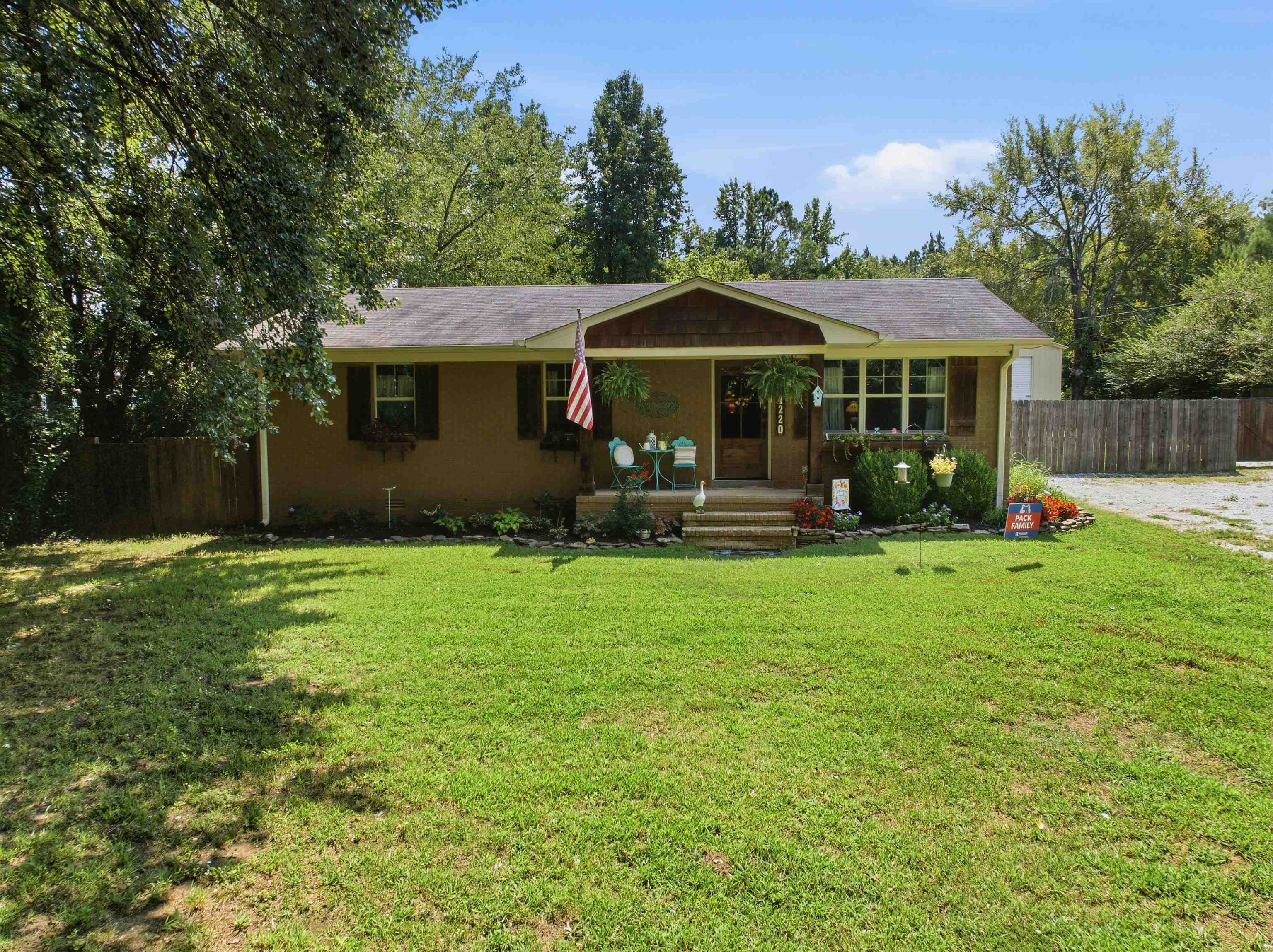 4220 Cowan Rd Property Photo 1