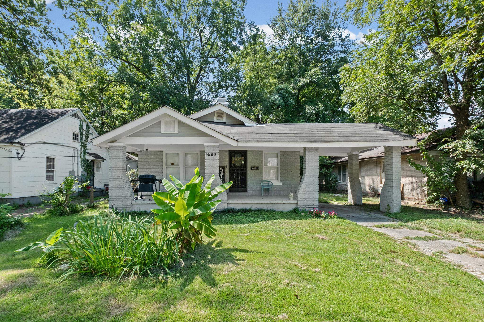 3593 Powell Ave Property Photo 1