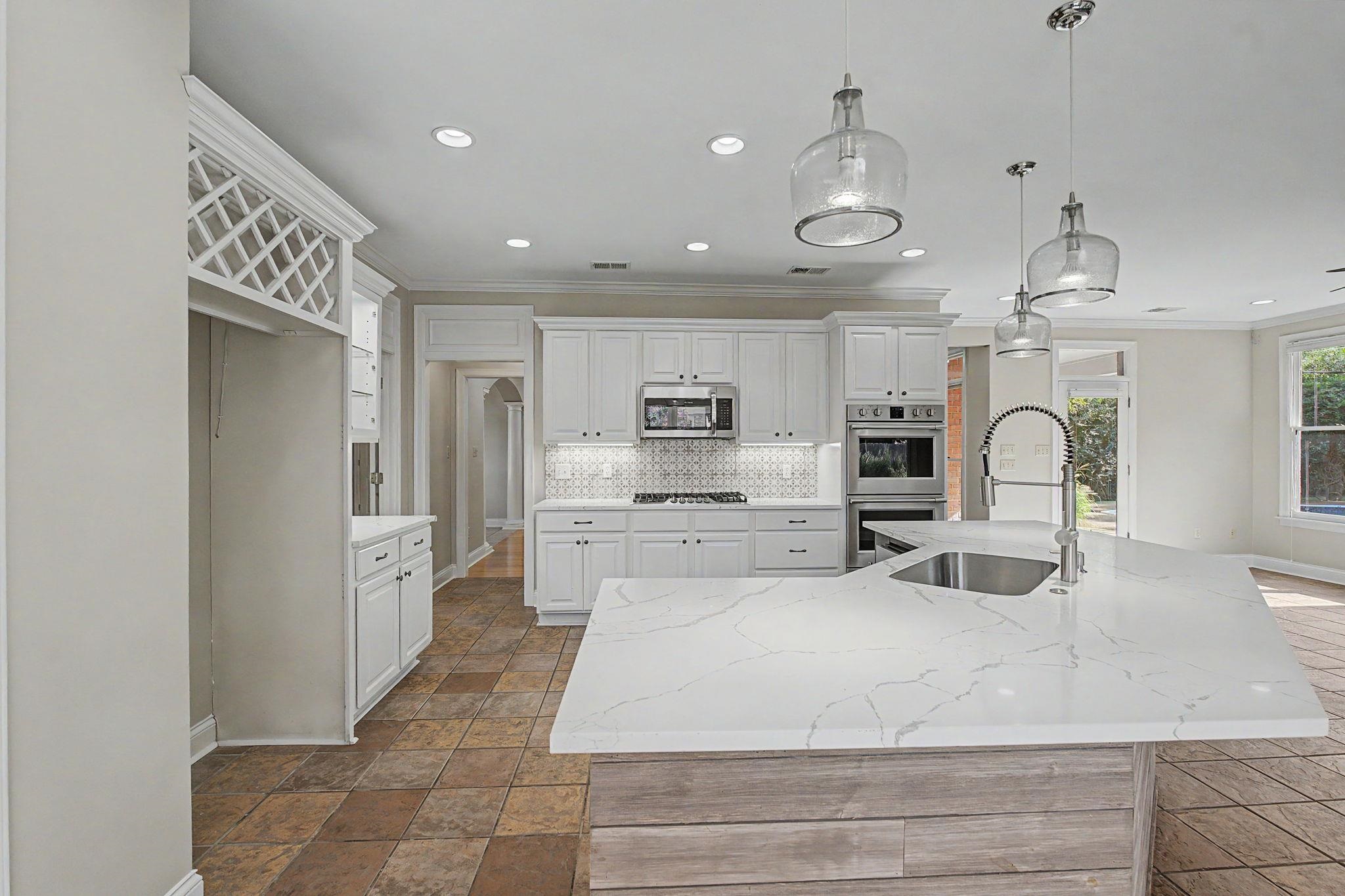 8957 Cedar Hollow Cv Property Photo 8